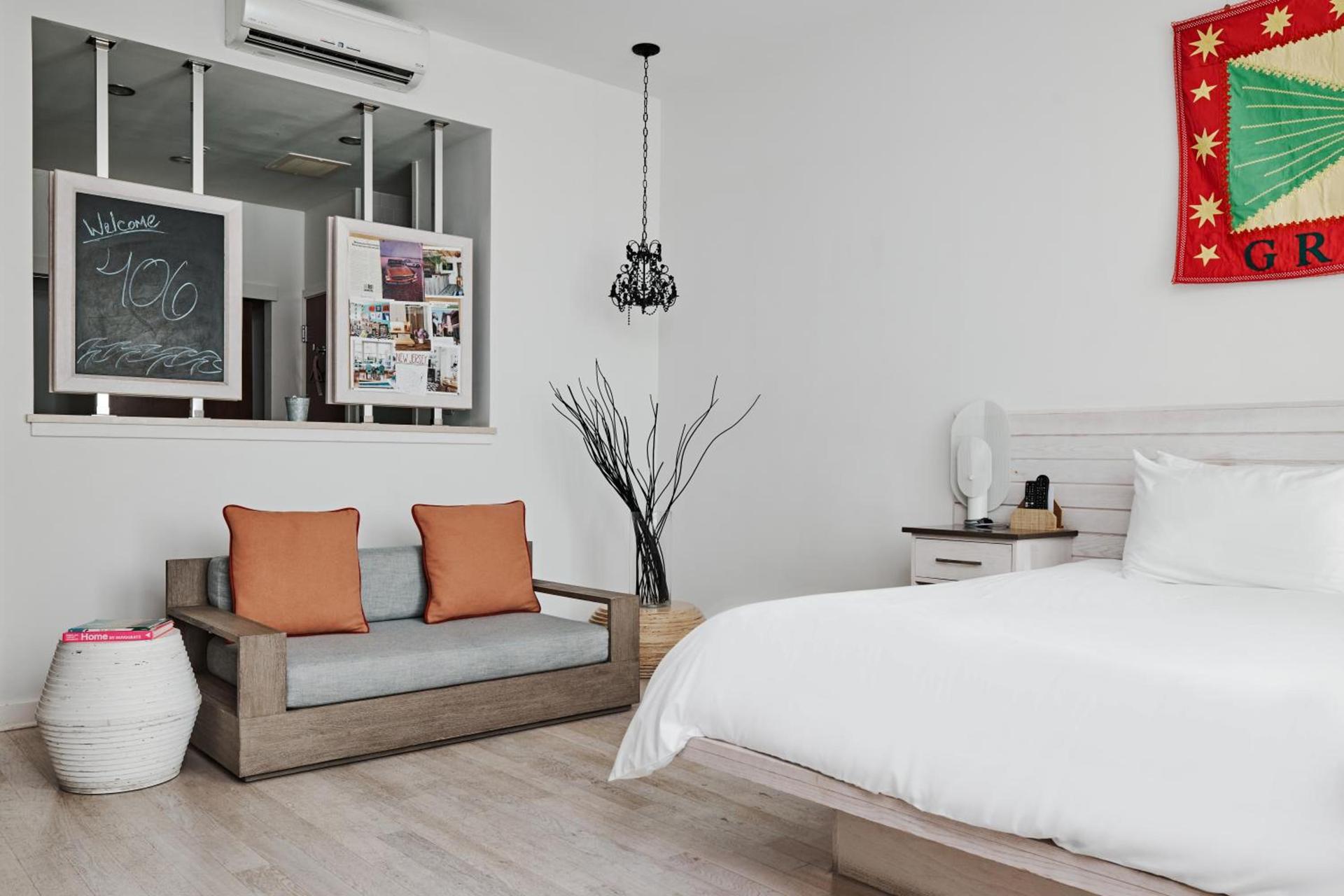 Bungalow Hotel photo 4