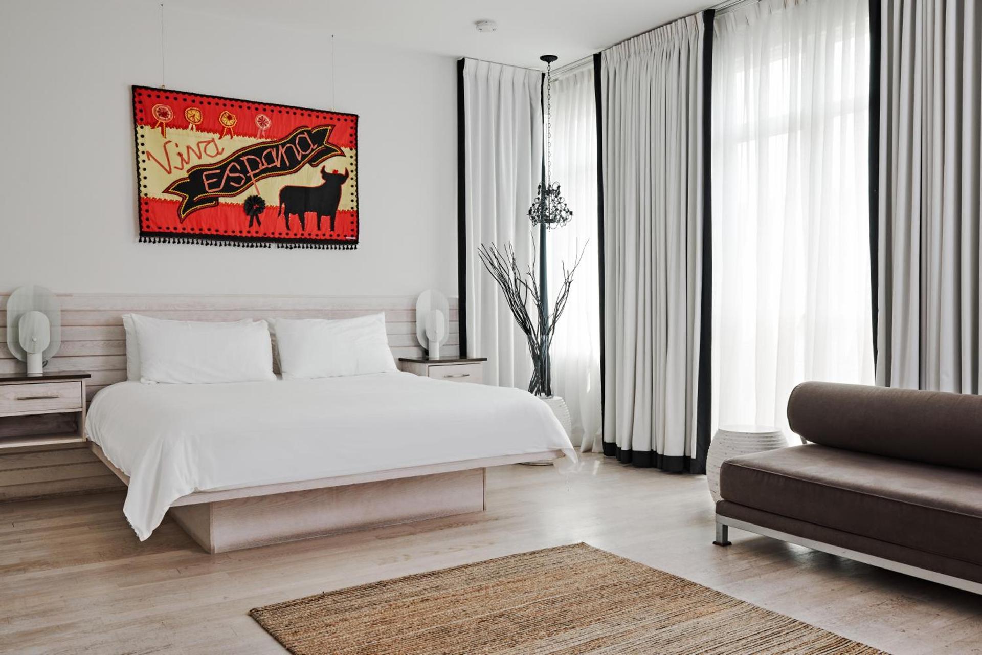 Bungalow Hotel photo 5