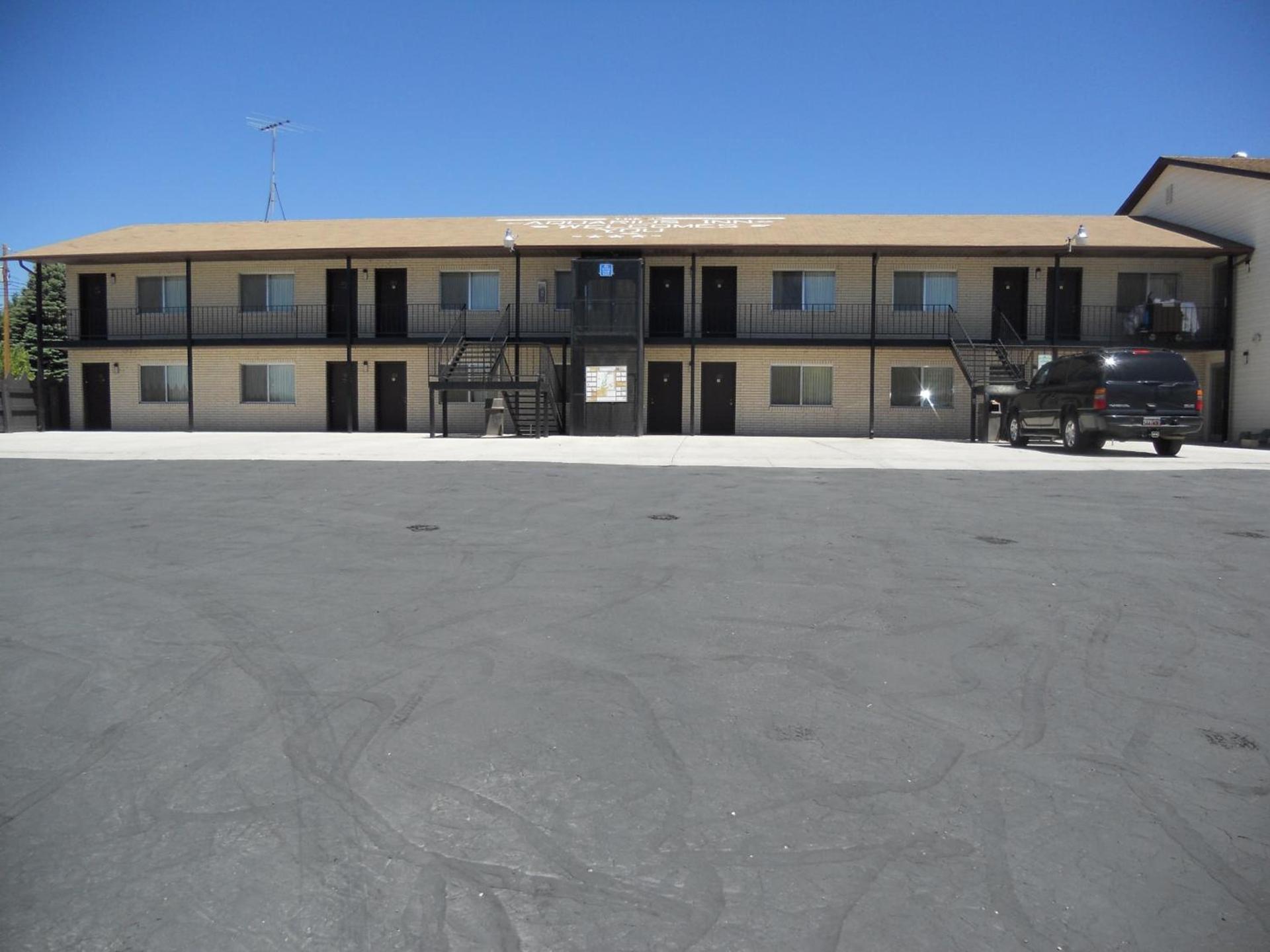 Aquarius Inn photo 33