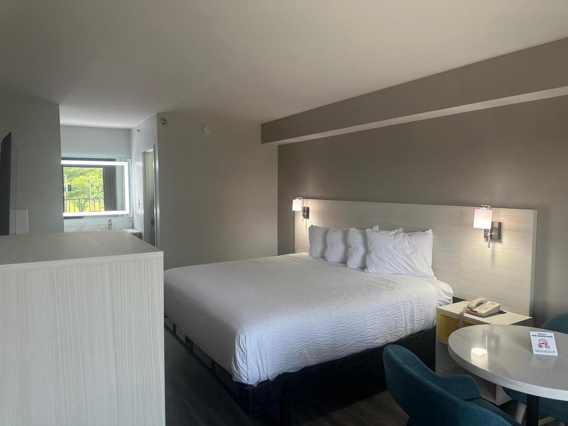 Days-Inn by Wyndham Baltimore Northwest photo 28
