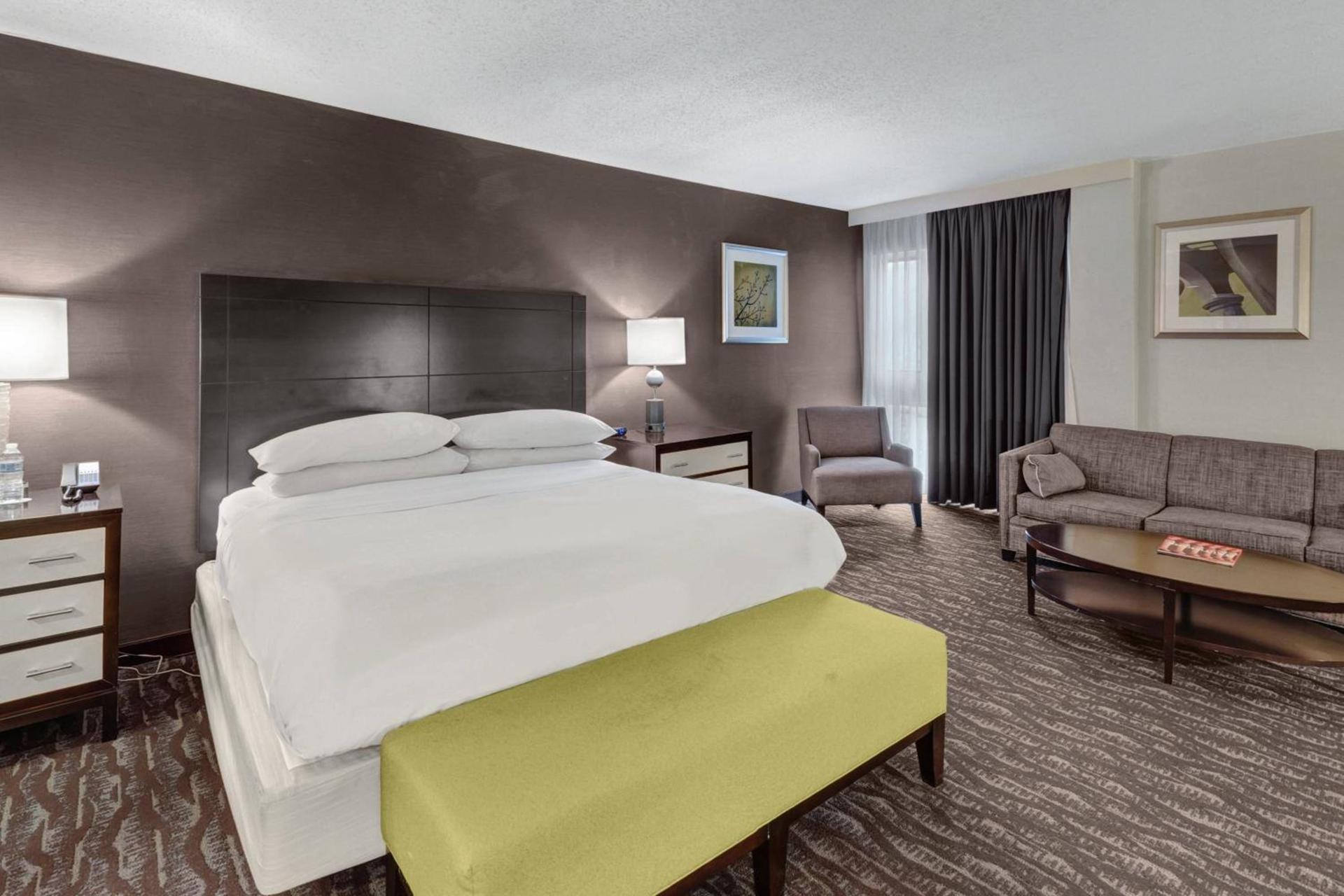Delta Hotels by Marriott Baltimore North photo 14