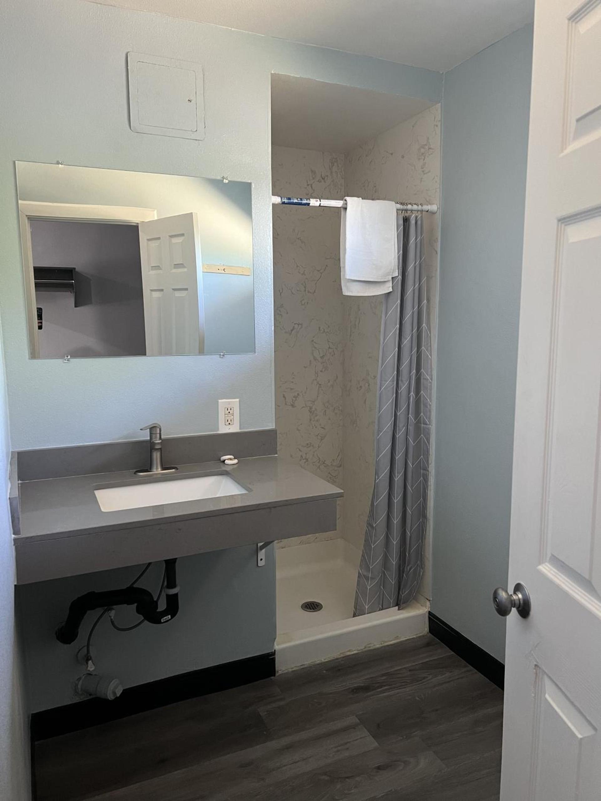 Travel Inn Gilroy photo 21