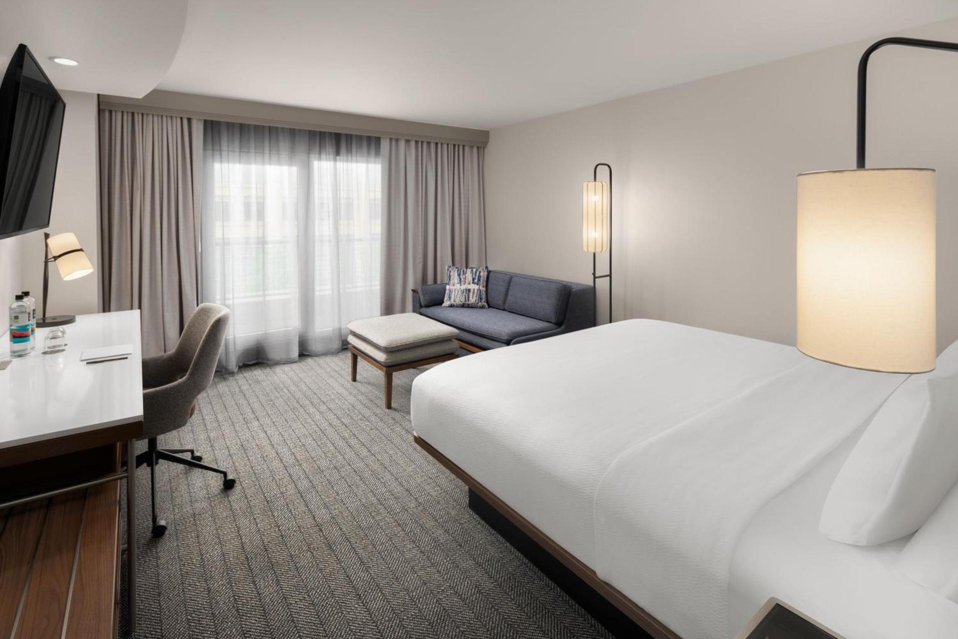 Courtyard by Marriott Seattle Bellevue/Downtown photo 9