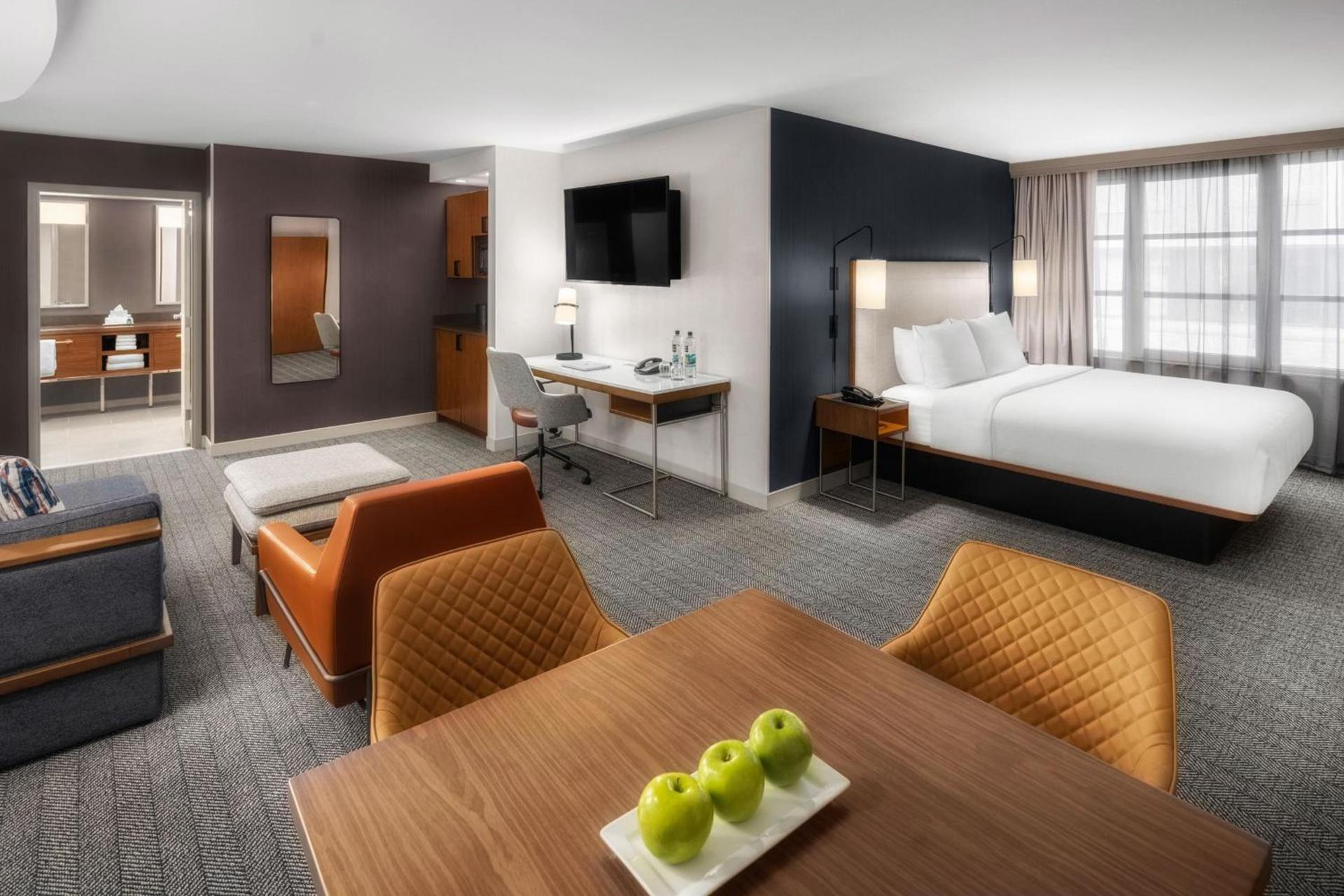 Courtyard by Marriott Seattle Bellevue/Downtown photo 19