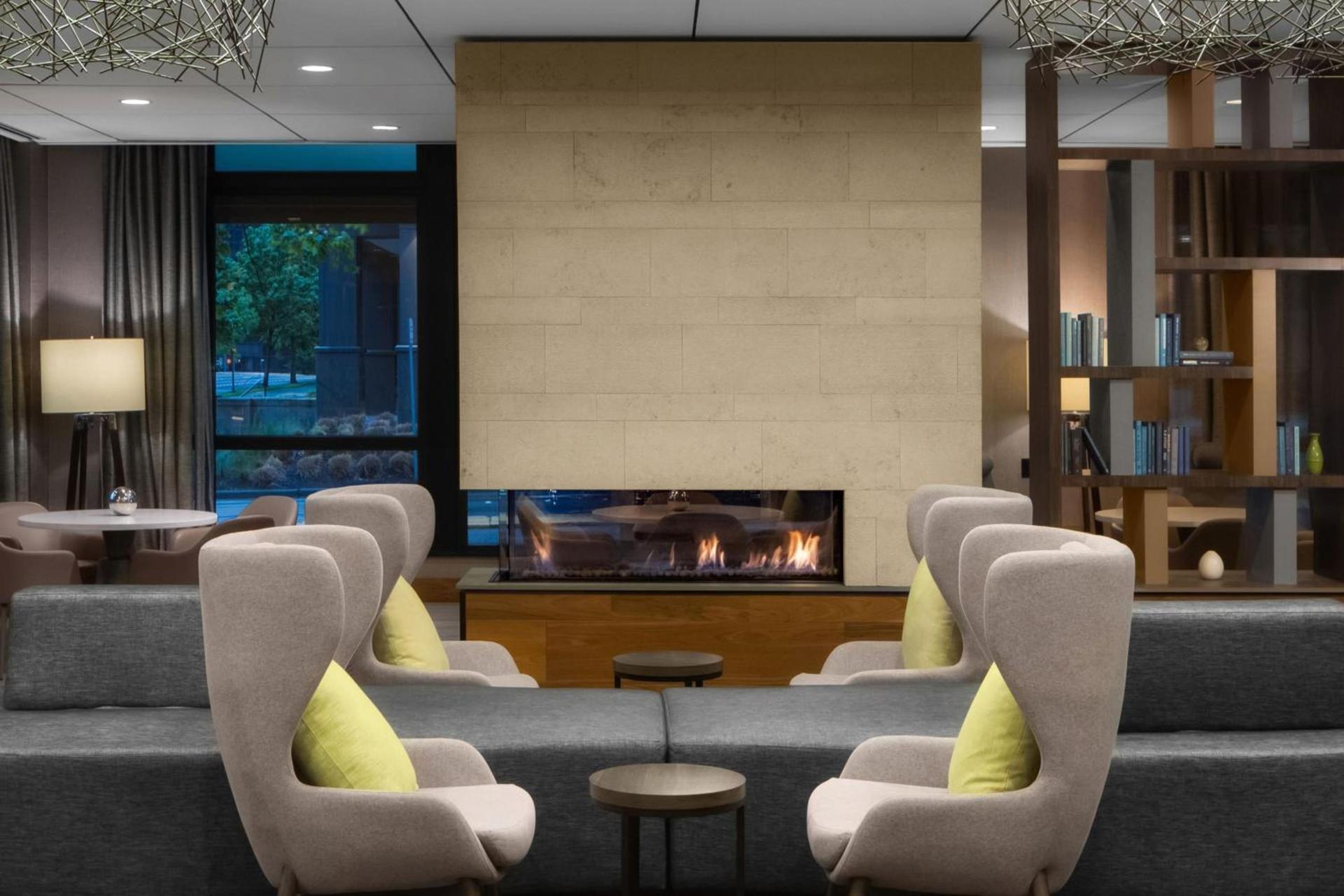 Courtyard by Marriott Seattle Bellevue/Downtown photo 27