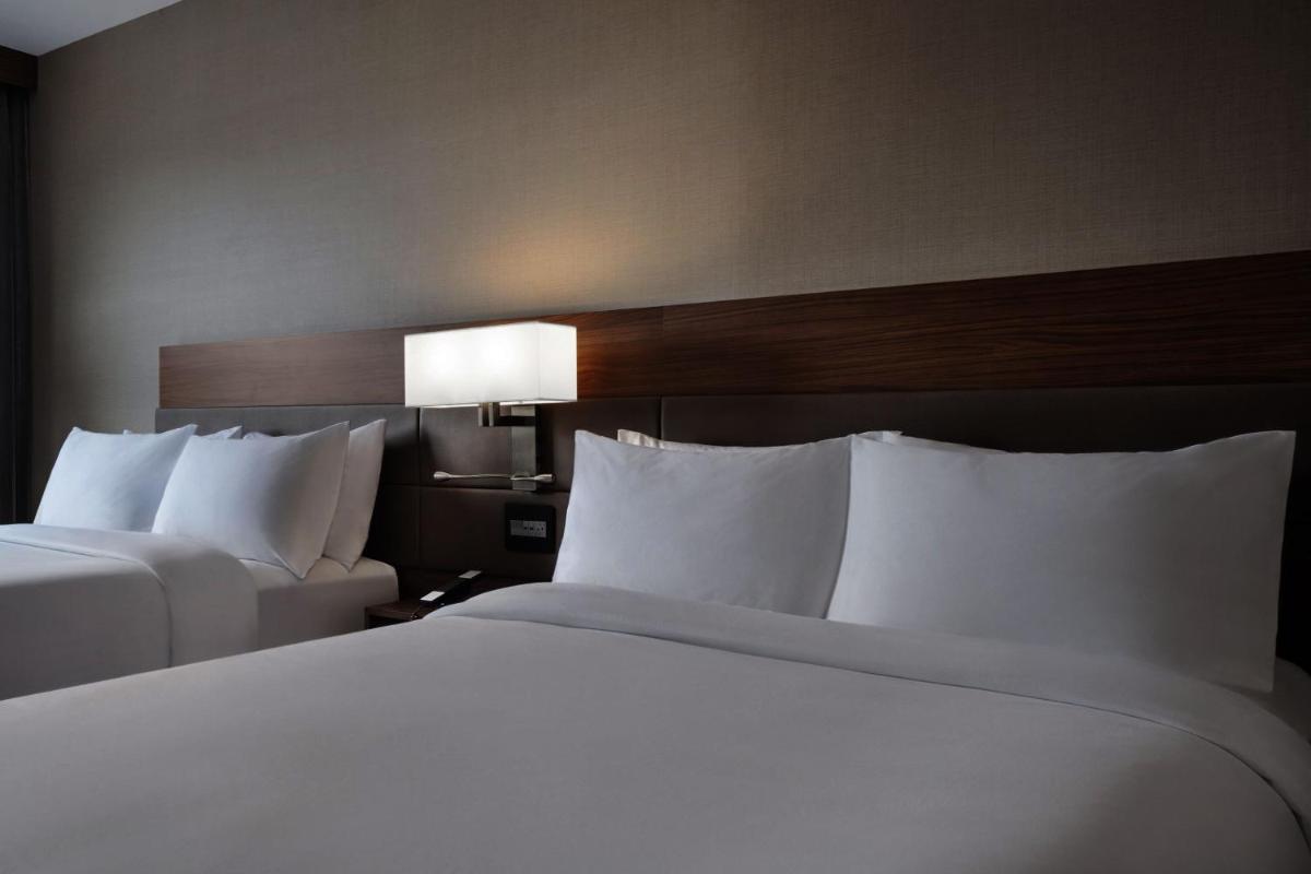 AC Hotel by Marriott Lansing University Area photo 22