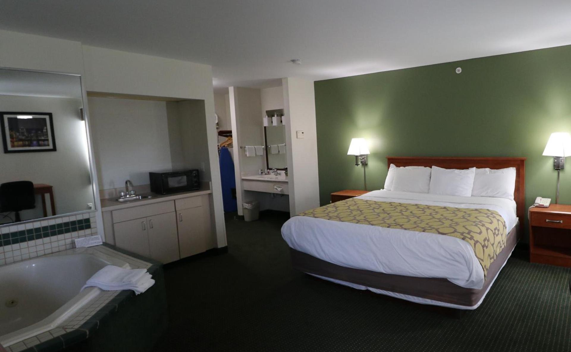 Sleep Inn & Suites - Oxford - University Area photo 26