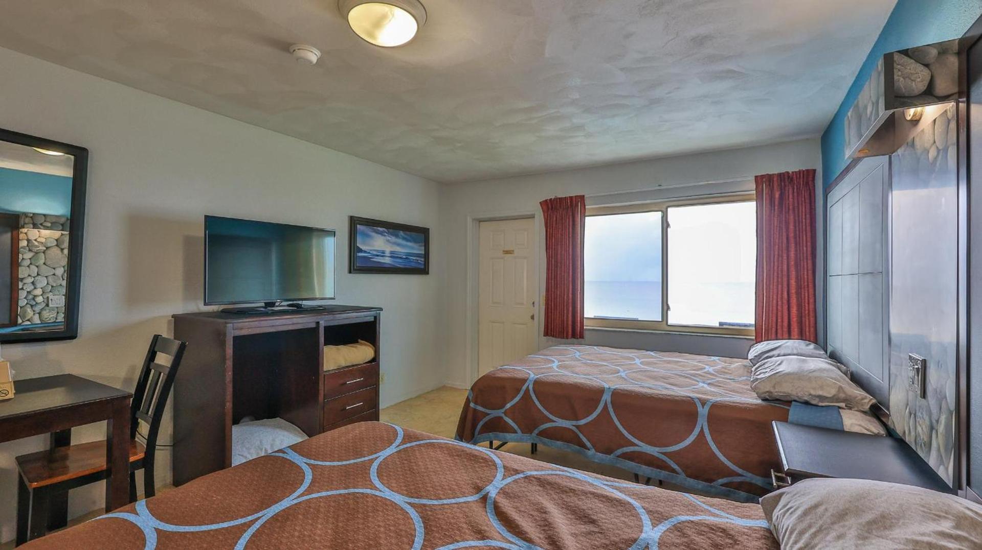 Driftwood Beach Motel photo 84