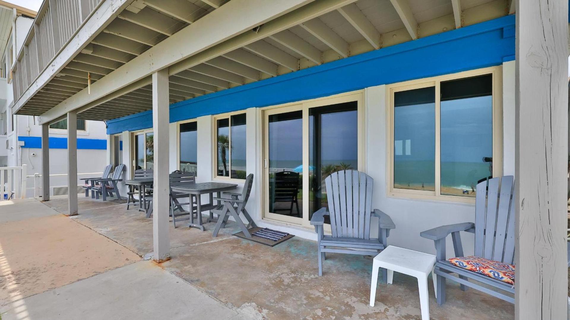 Driftwood Beach Motel photo 92