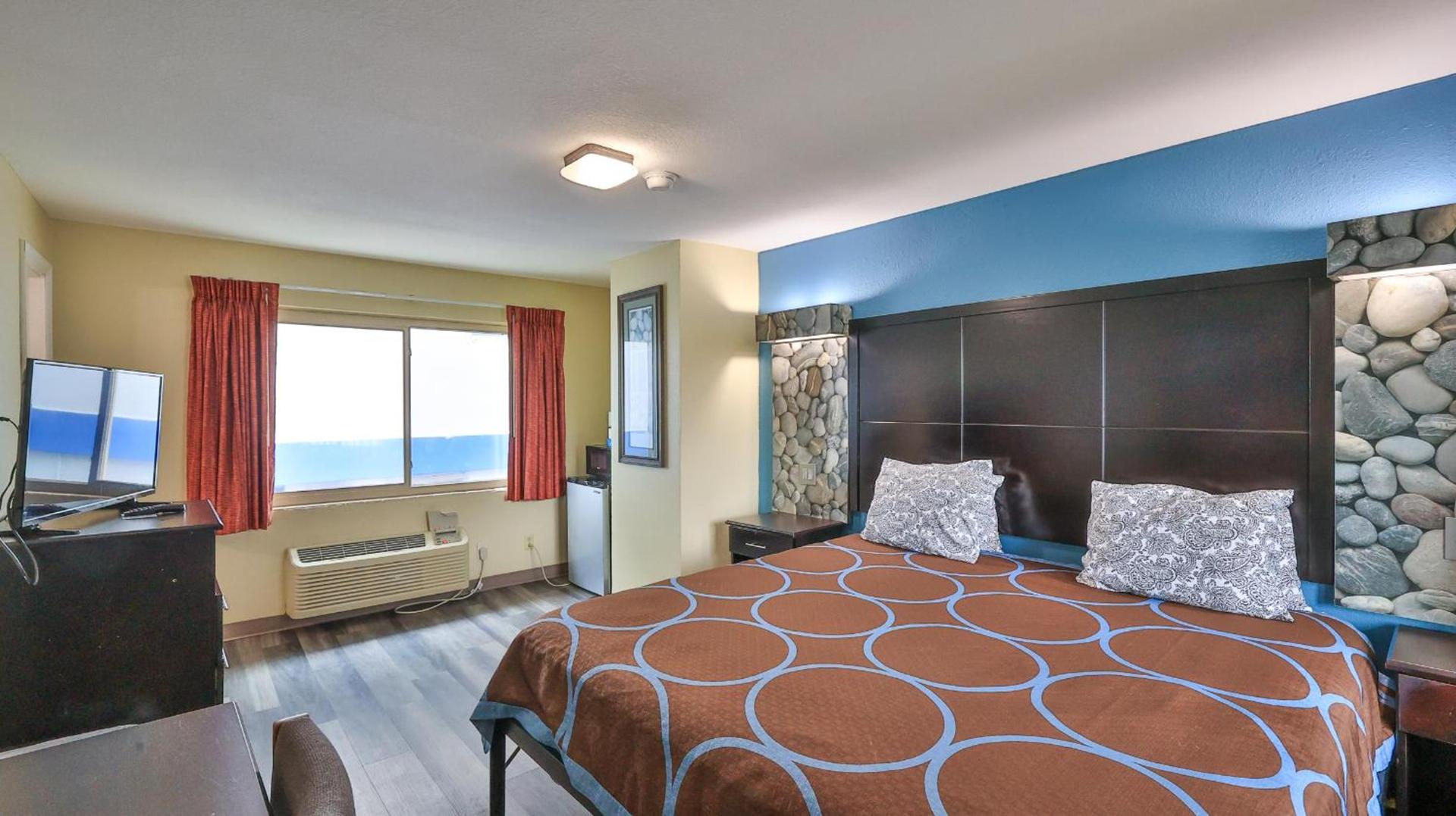 Driftwood Beach Motel photo 87