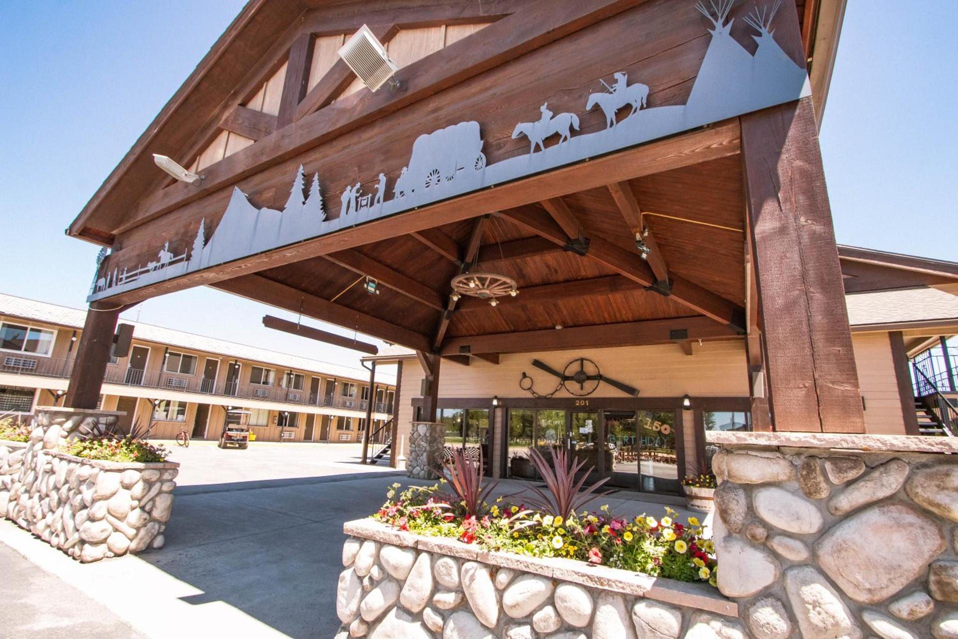 Brandin' Iron Inn photo 13