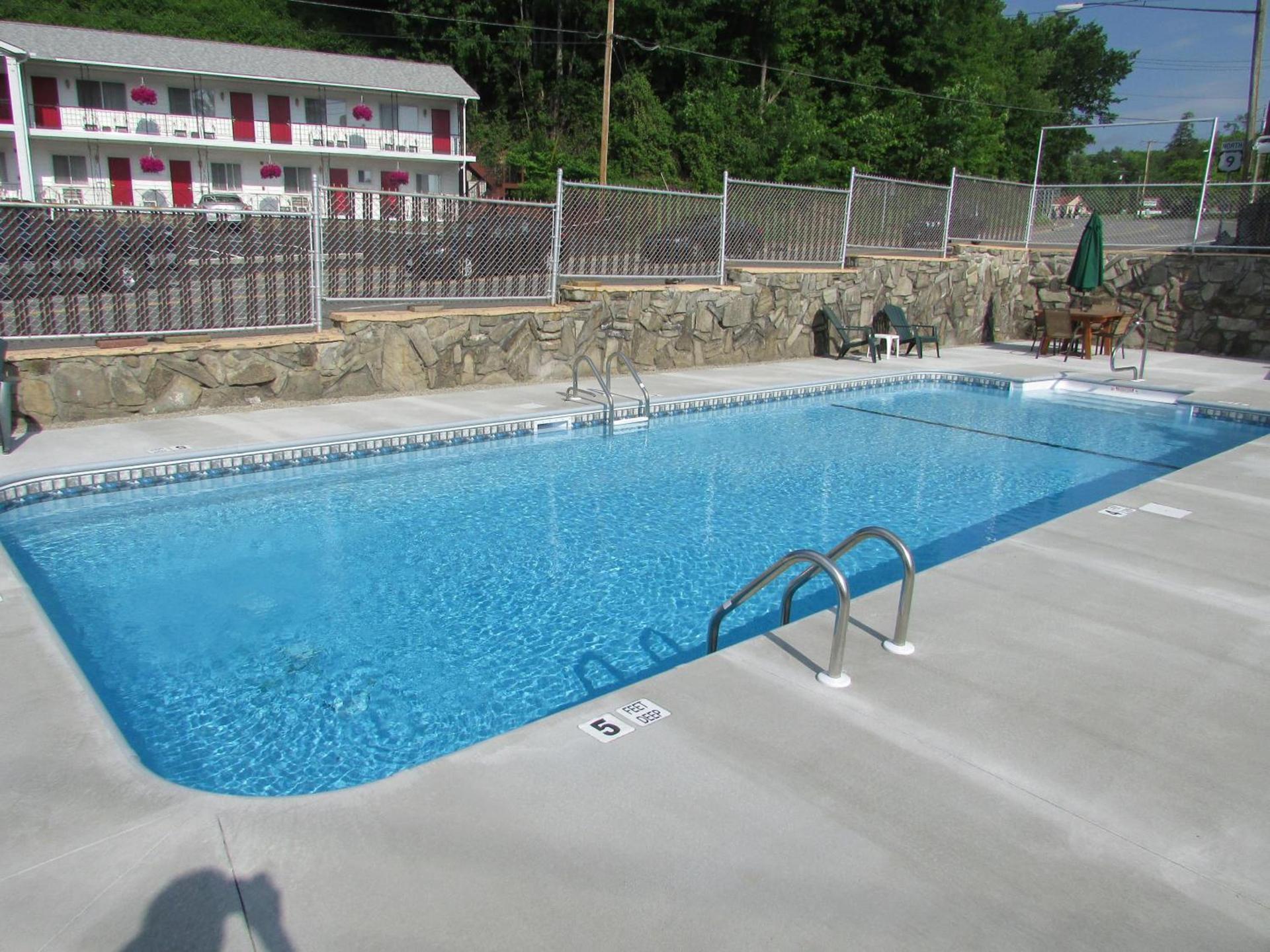 The Lake George Inn photo 36