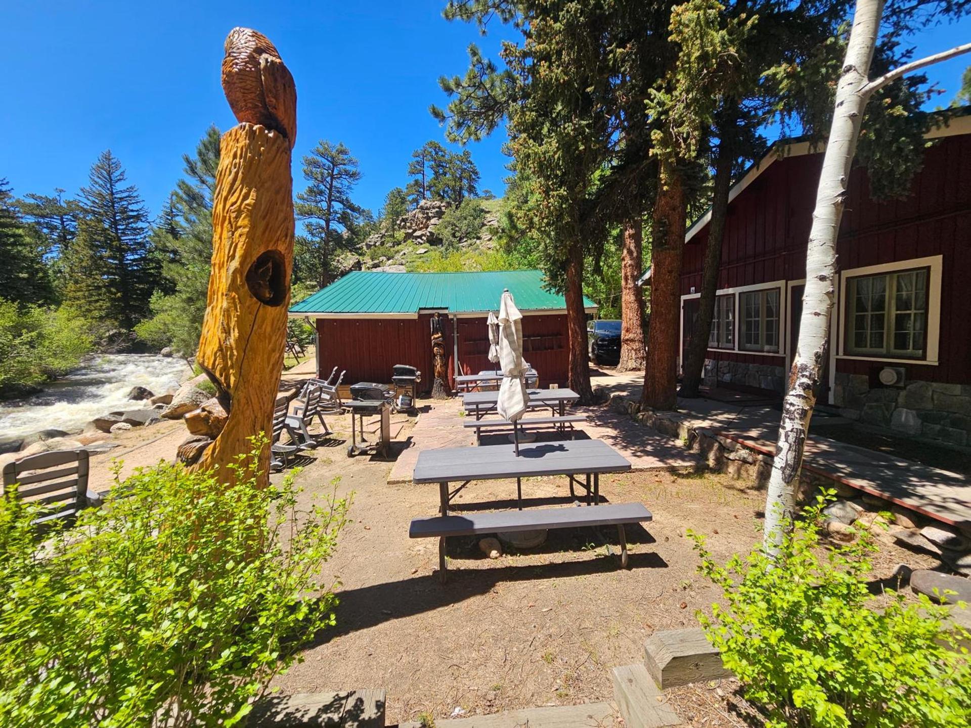 Swiftcurrent Lodge photo 30