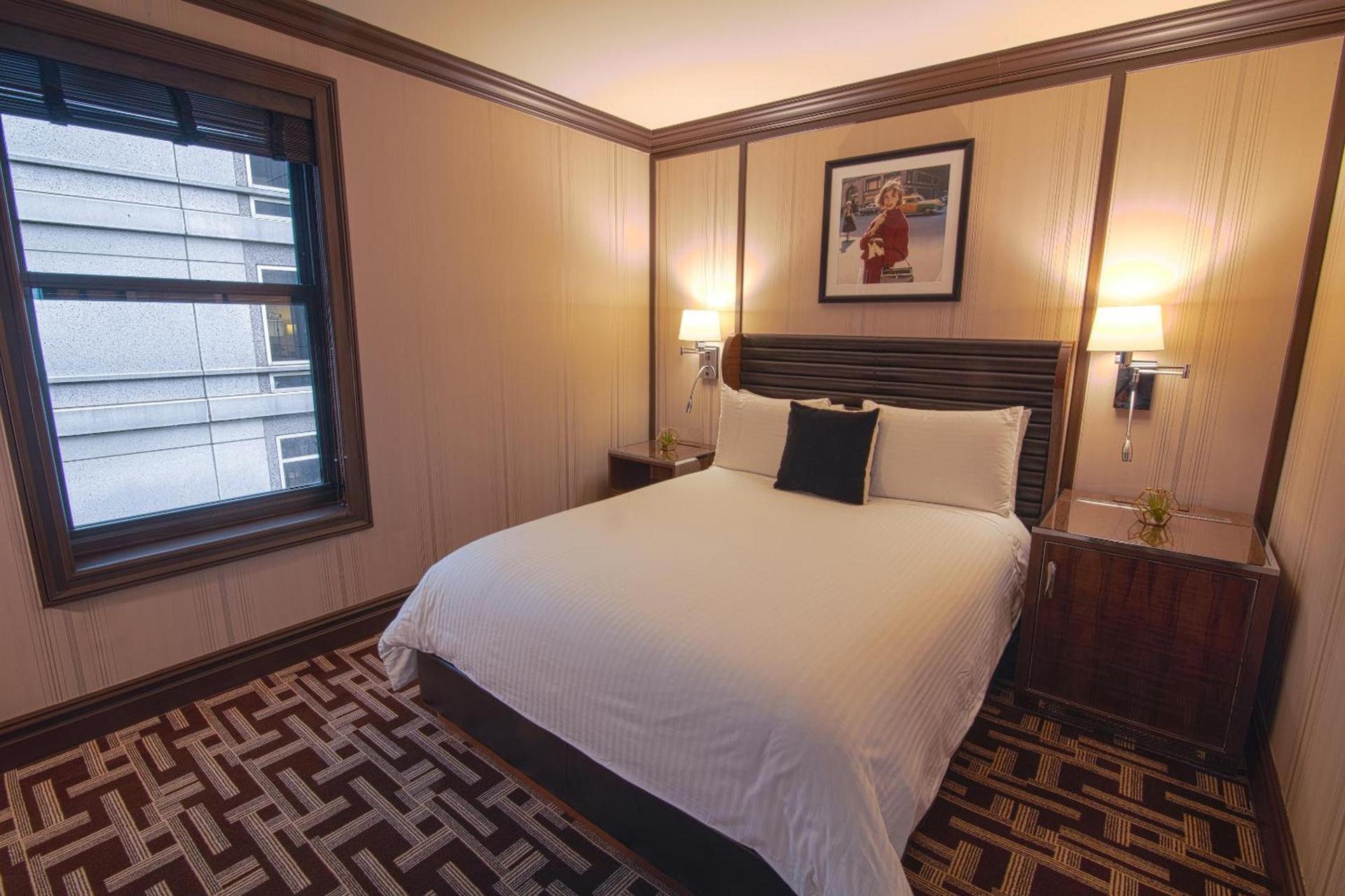 The Iroquois Times Square, a Small Luxury Hotel photo 29