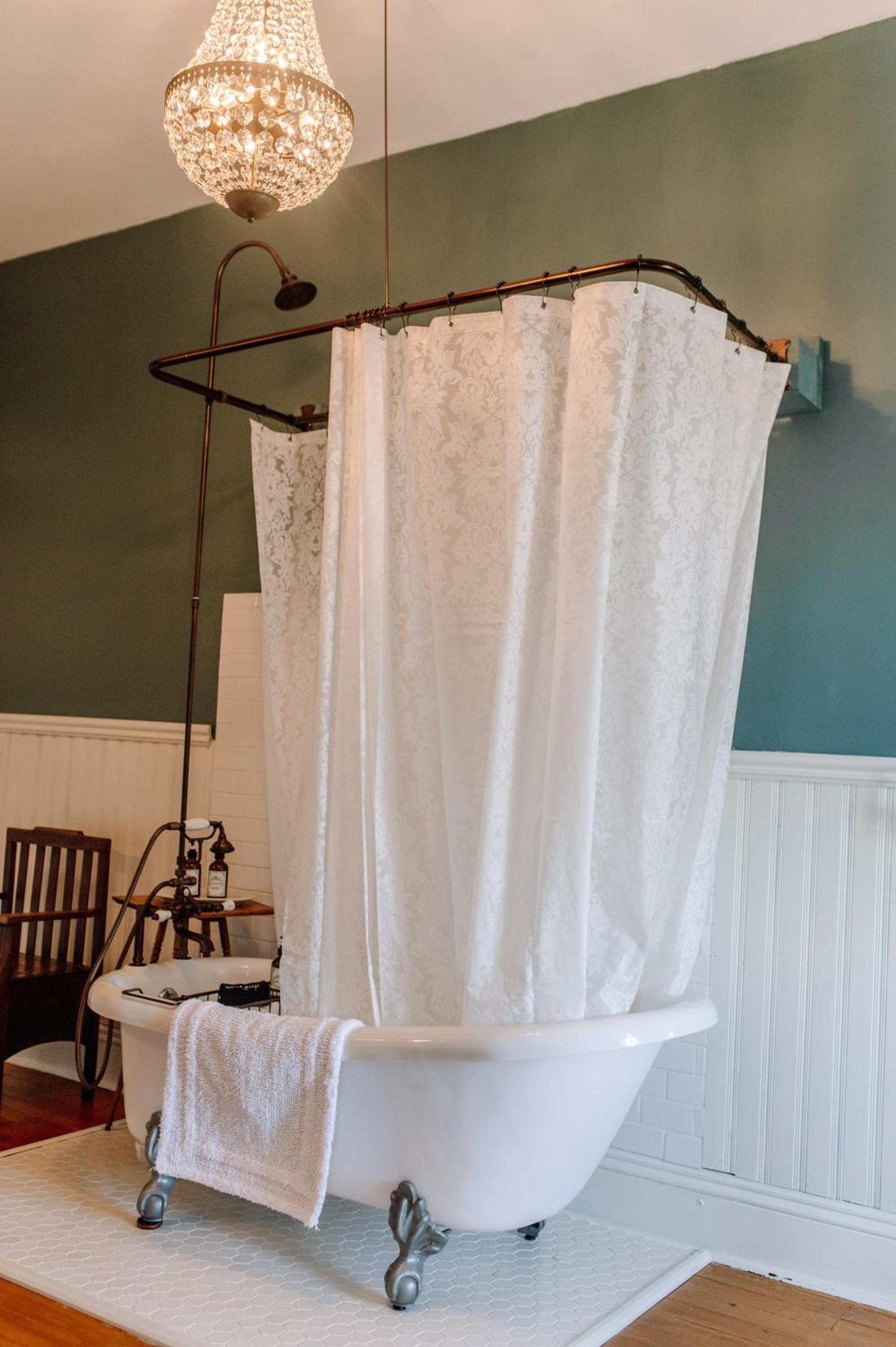 White House Hotel photo 6