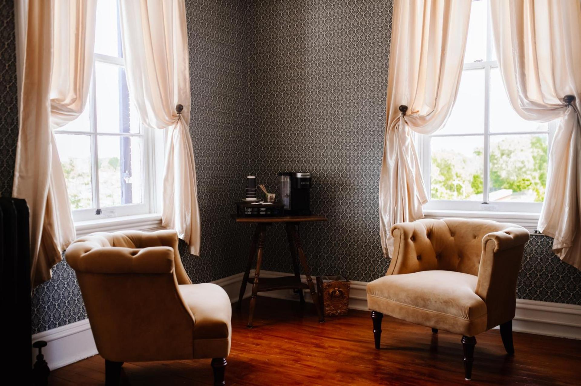 White House Hotel photo 7
