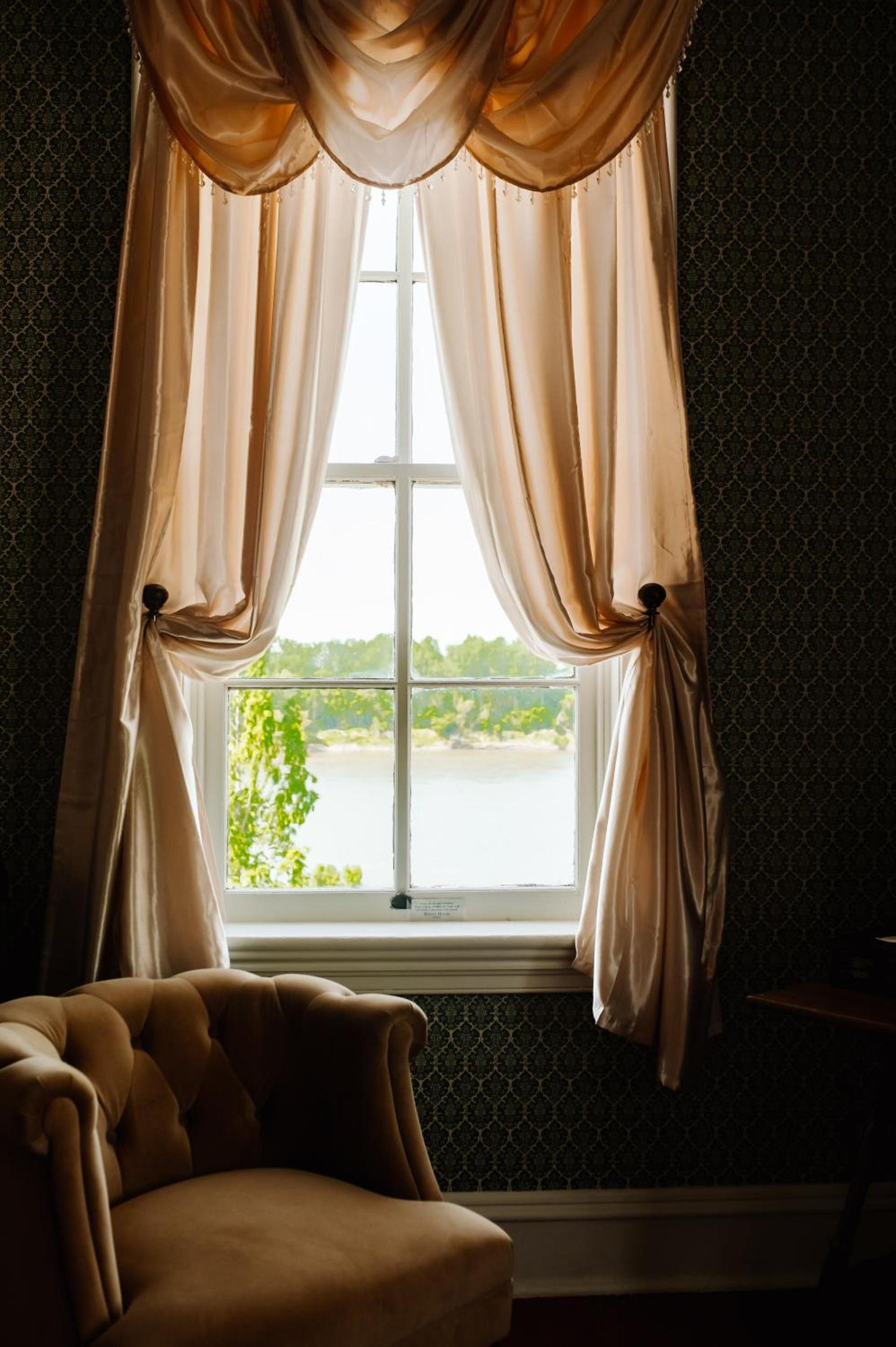 White House Hotel photo 8