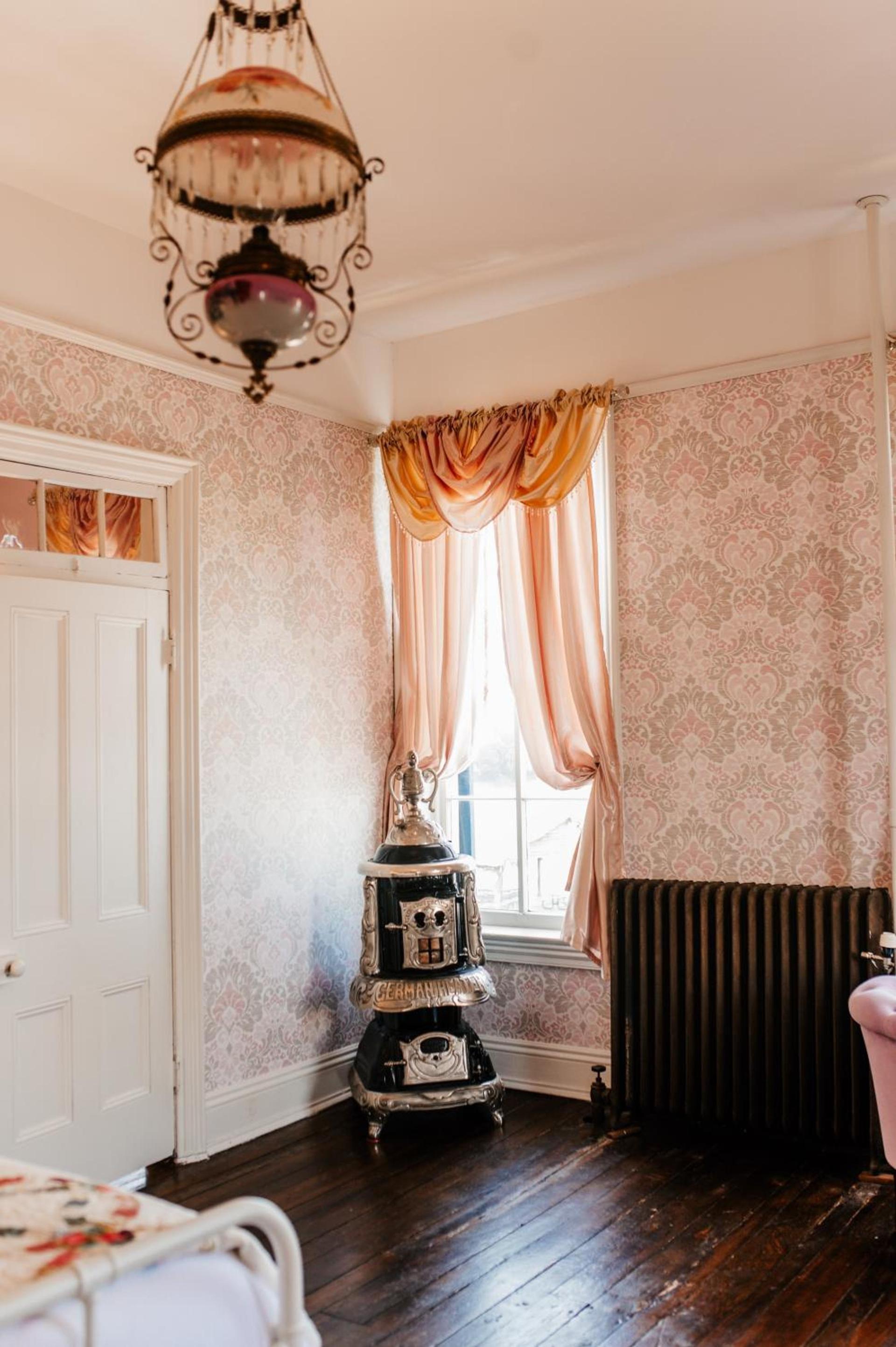 White House Hotel photo 27