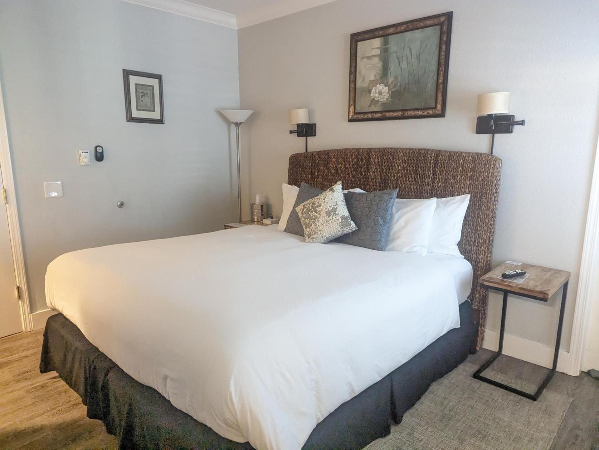 Capitola Hotel photo 26