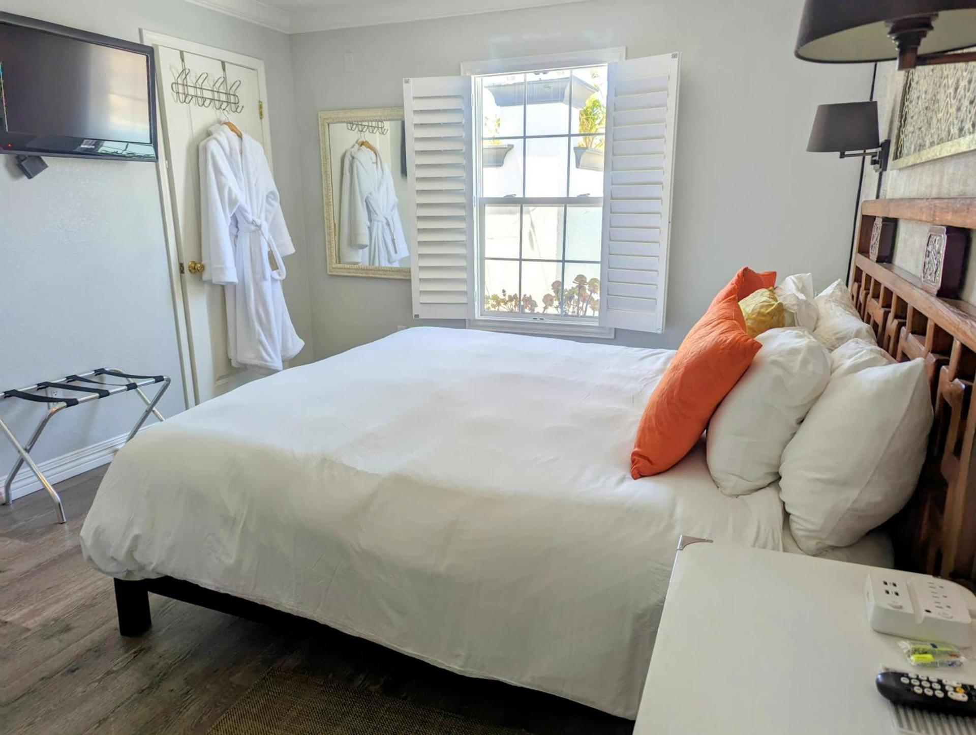 Capitola Hotel photo 37