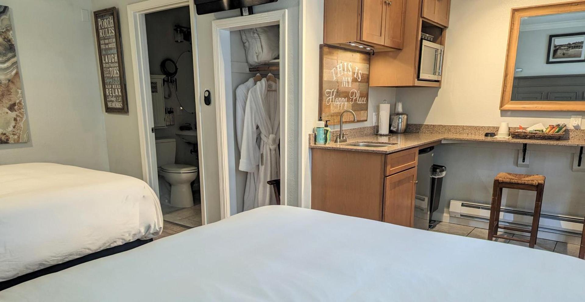 Capitola Hotel photo 45