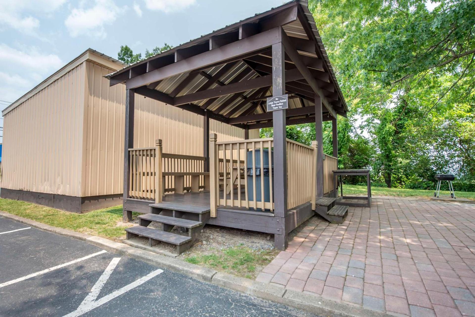 Best Western Plus Bridgeport Inn photo 48