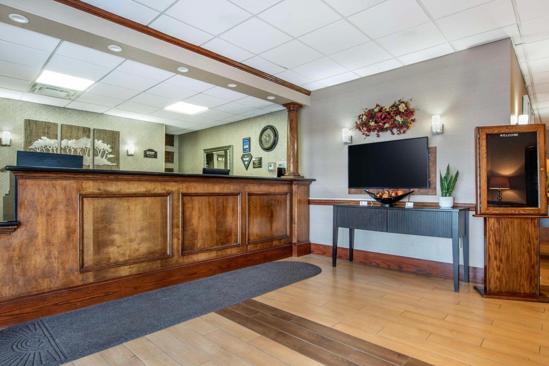 Best Western Plus Bridgeport Inn photo 3