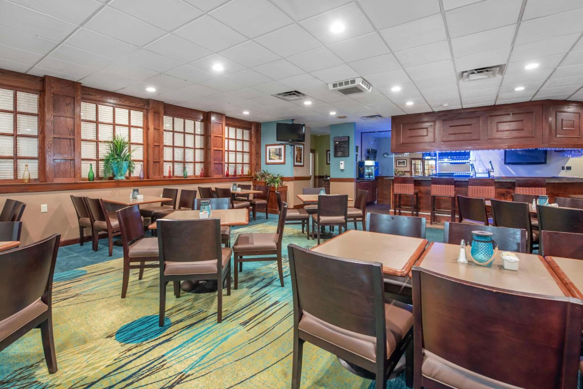 Best Western Plus Bridgeport Inn photo 7