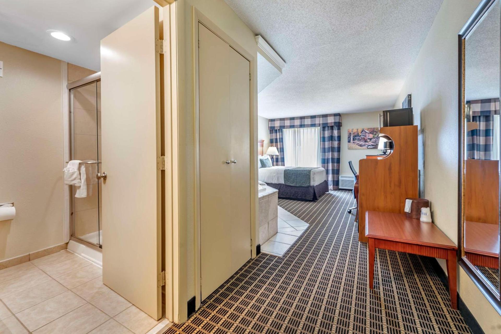Best Western Plus Bridgeport Inn photo 32