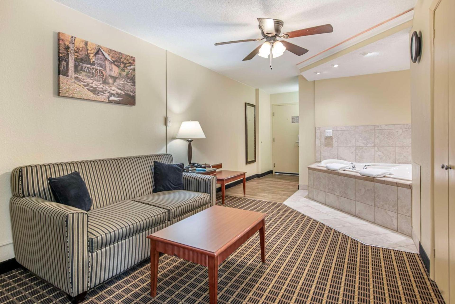 Best Western Plus Bridgeport Inn photo 5