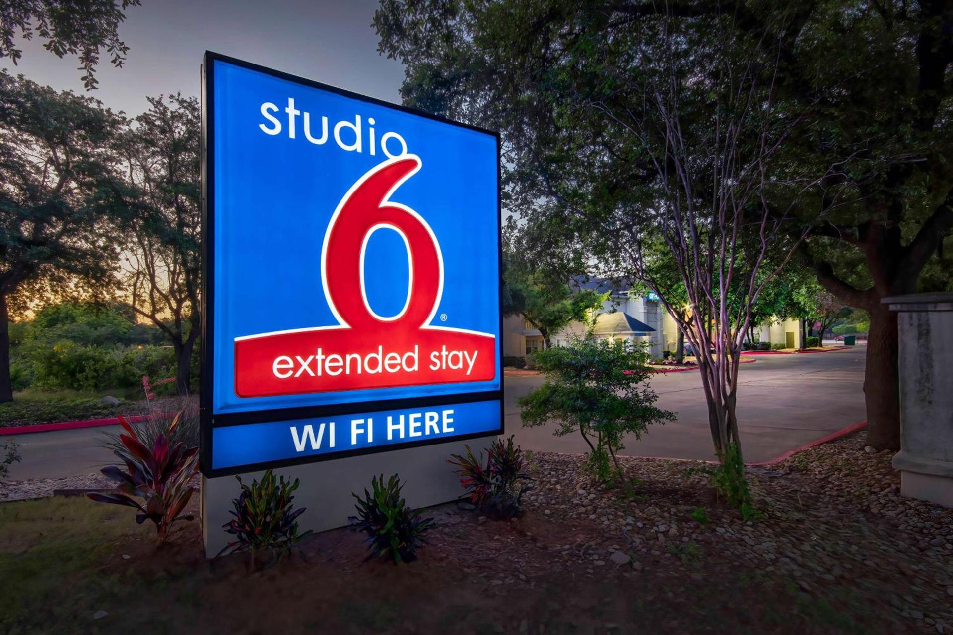 Studio 6 Extended Stay - Austin, TX - Midtown photo 24