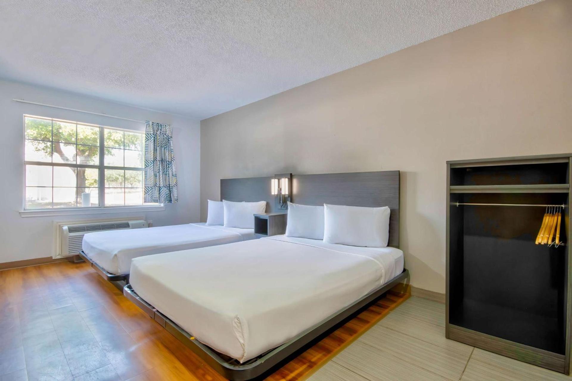 Studio 6 Extended Stay - Austin, TX - Midtown photo 6