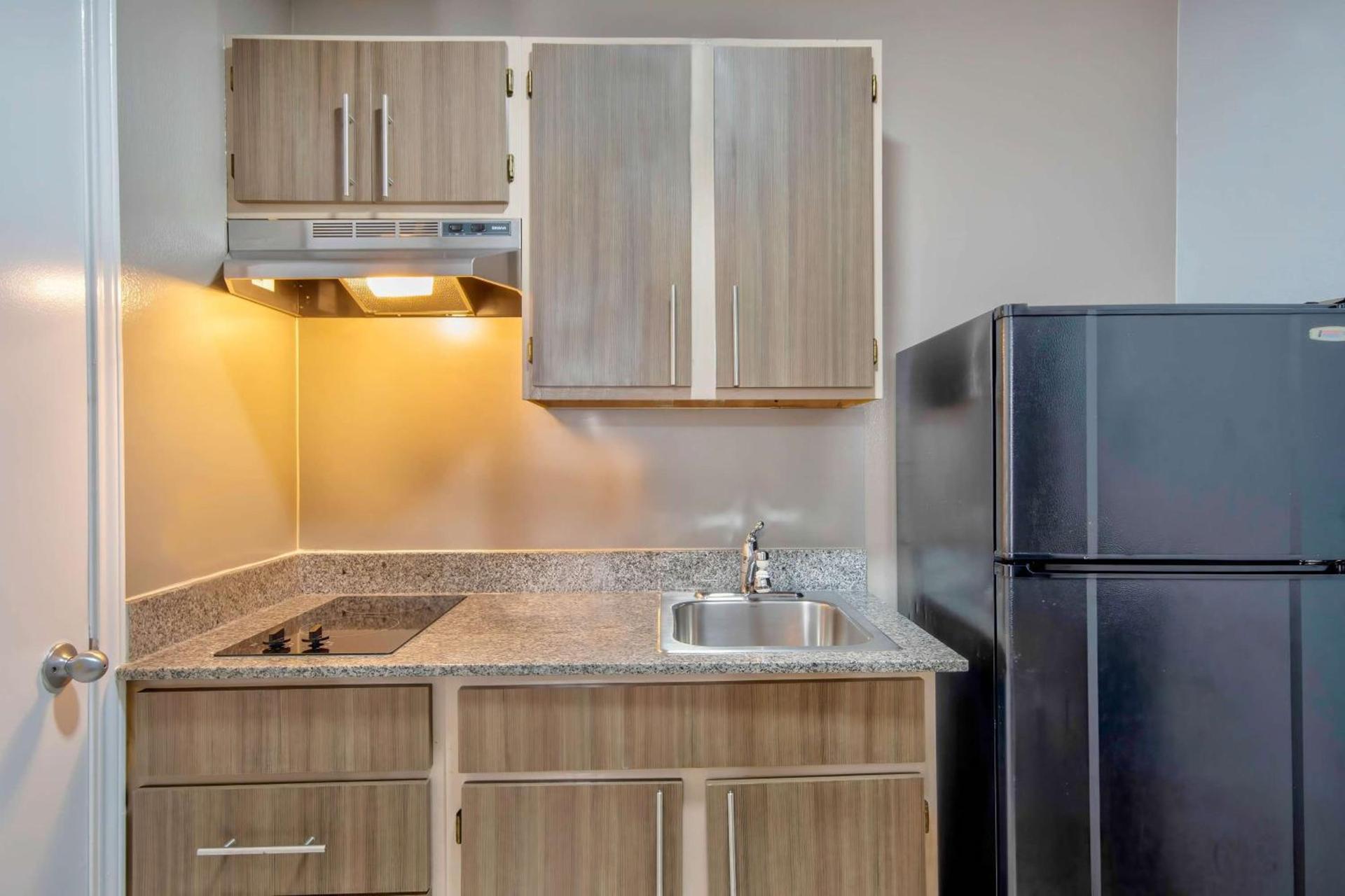 Studio 6 Extended Stay - Austin, TX - Midtown photo 11