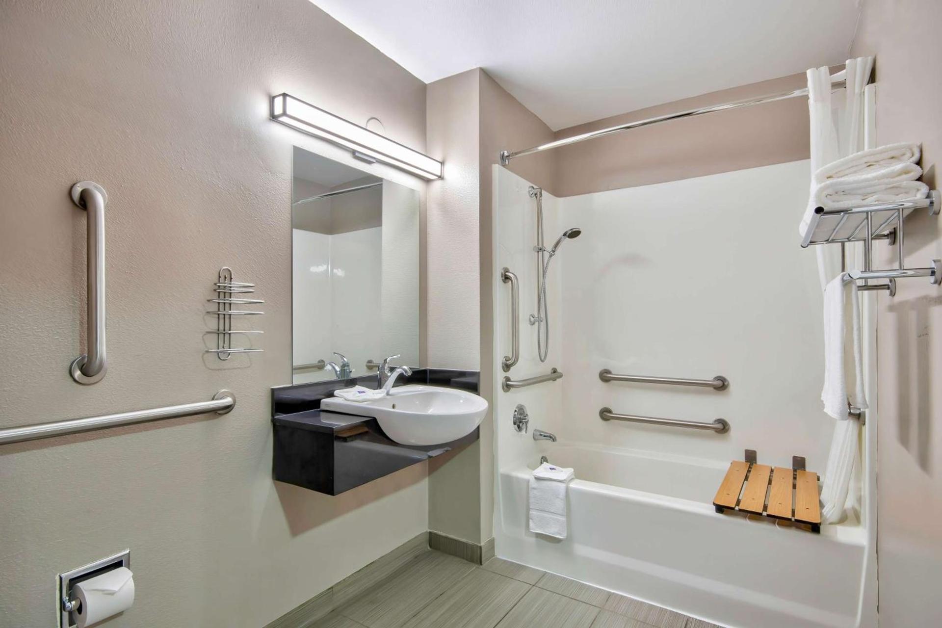 Studio 6 Extended Stay - Austin, TX - Midtown photo 17