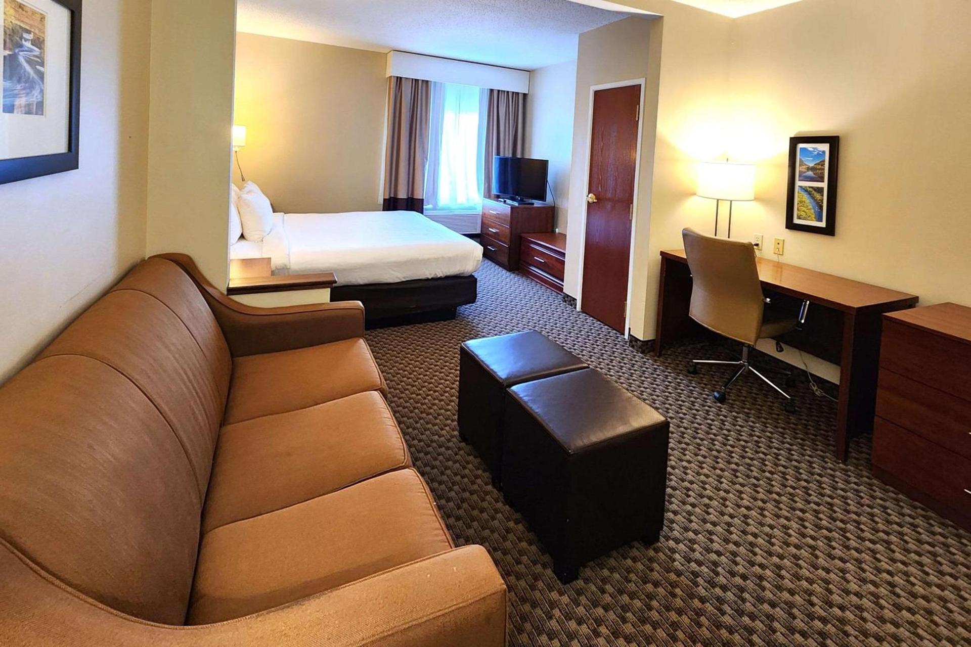 Comfort Inn & Suites Mount Pocono photo 12