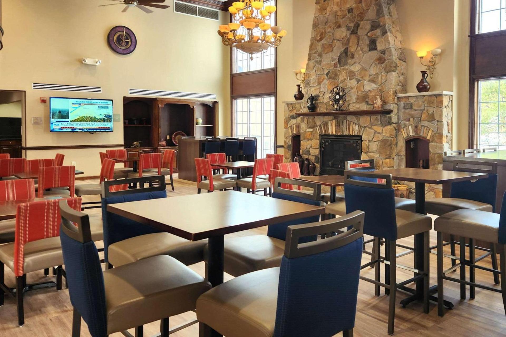 Comfort Inn & Suites Mount Pocono photo 23