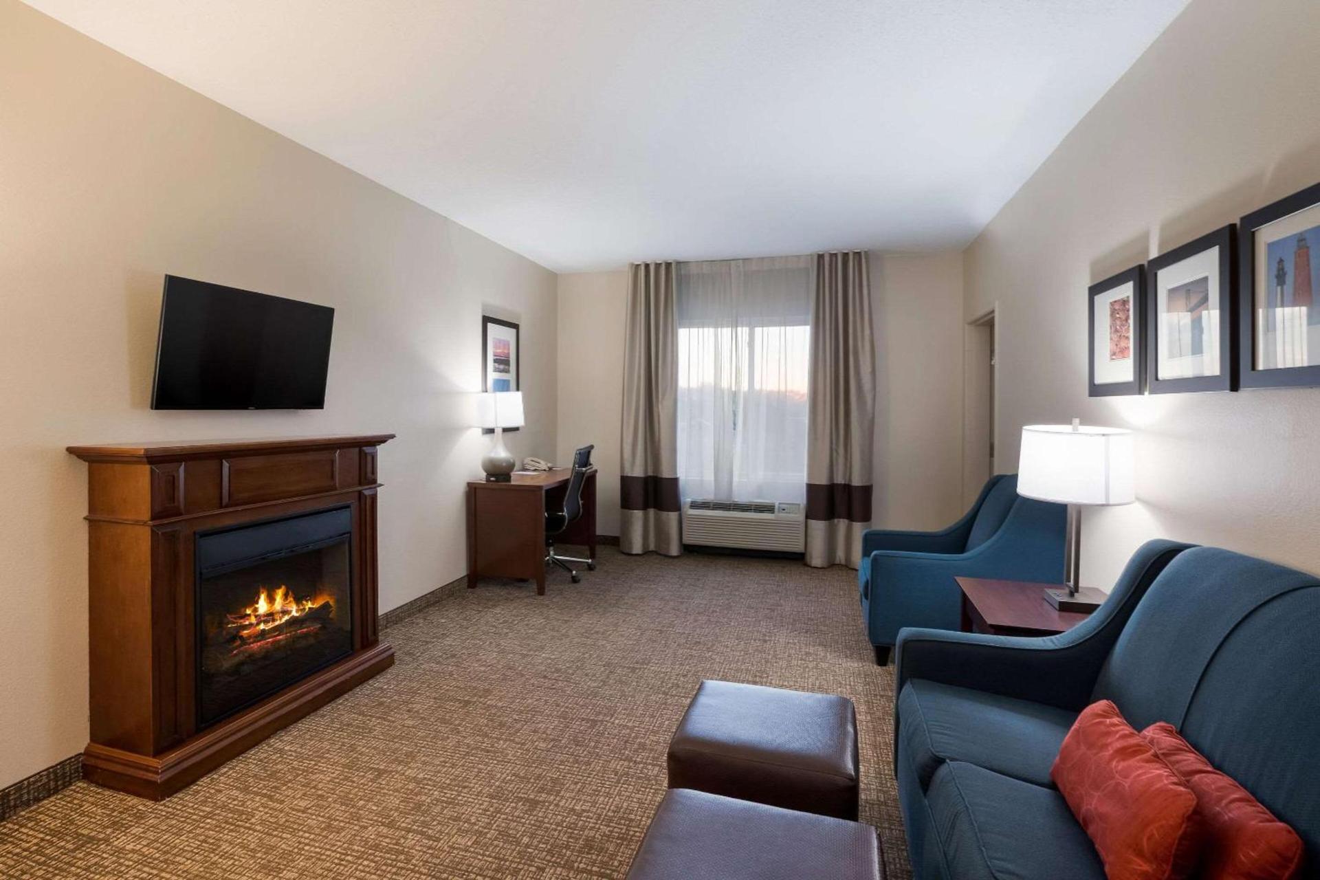Comfort Suites Suffolk - Chesapeake photo 8