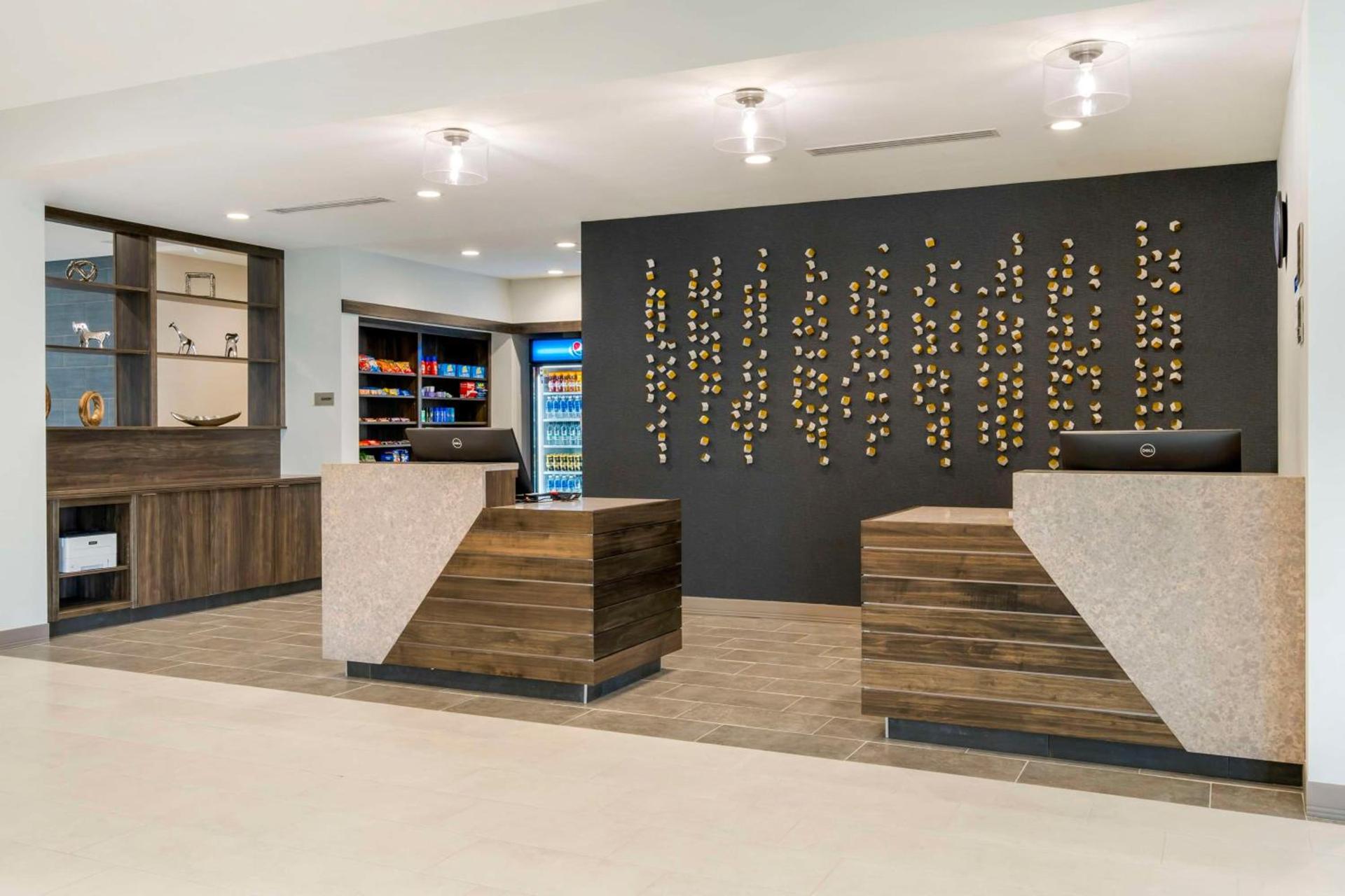 Best Western Plus Winter Haven Inn & Suites photo 11