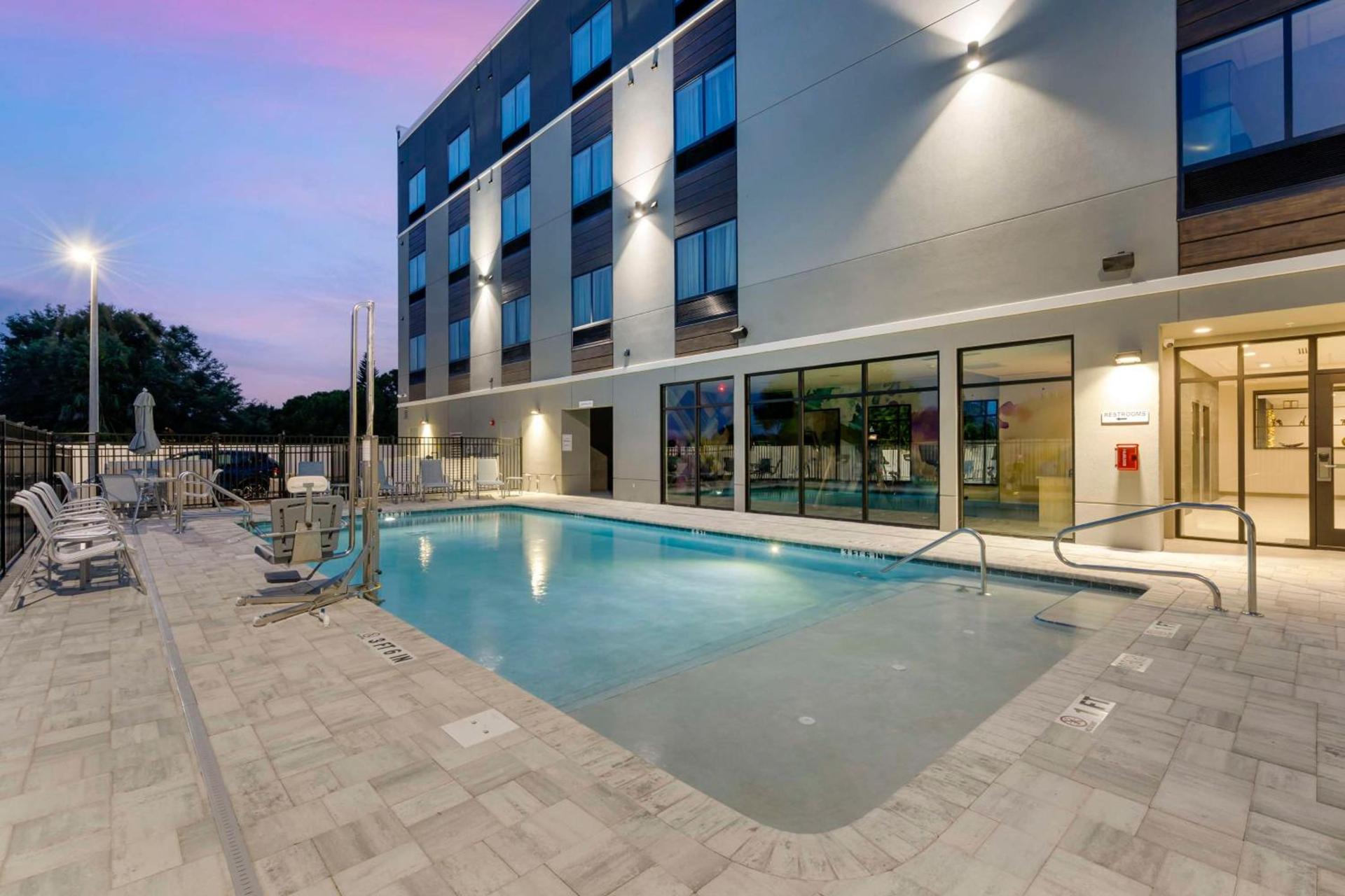 Best Western Plus Winter Haven Inn & Suites photo 6