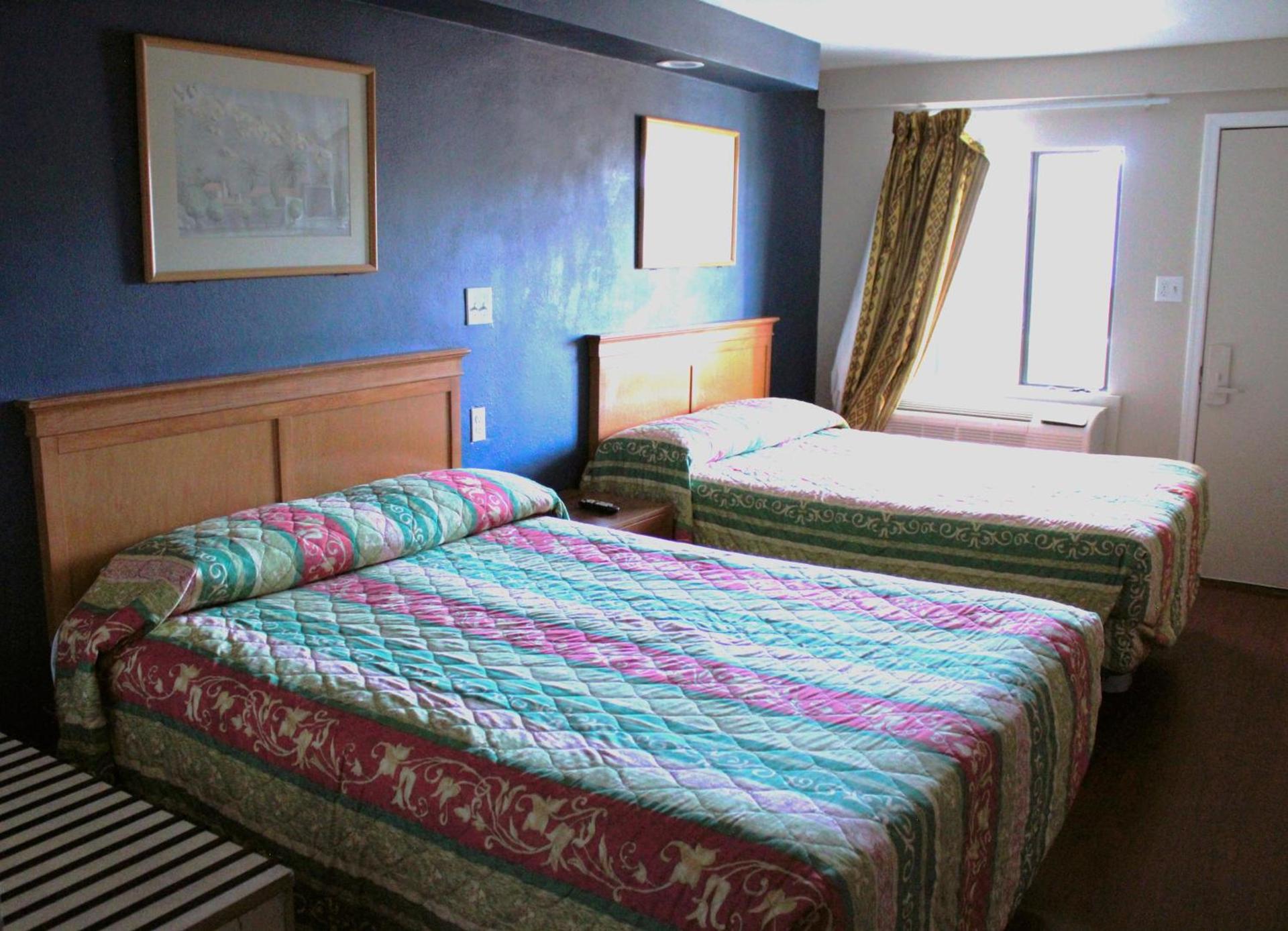 Flagstaff Motel photo 15