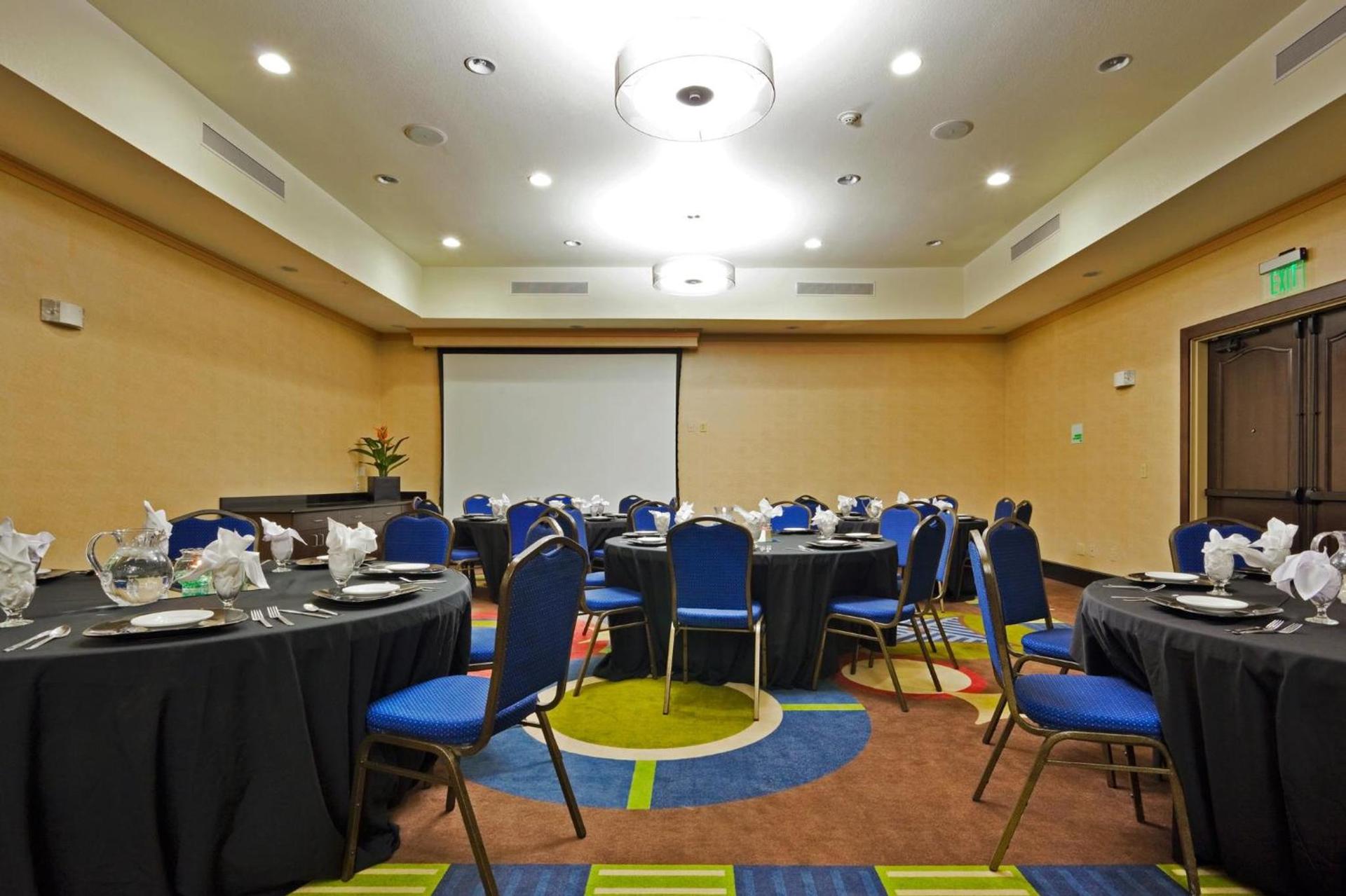 Holiday Inn Hotel & Suites Waco Northwest by IHG photo 24