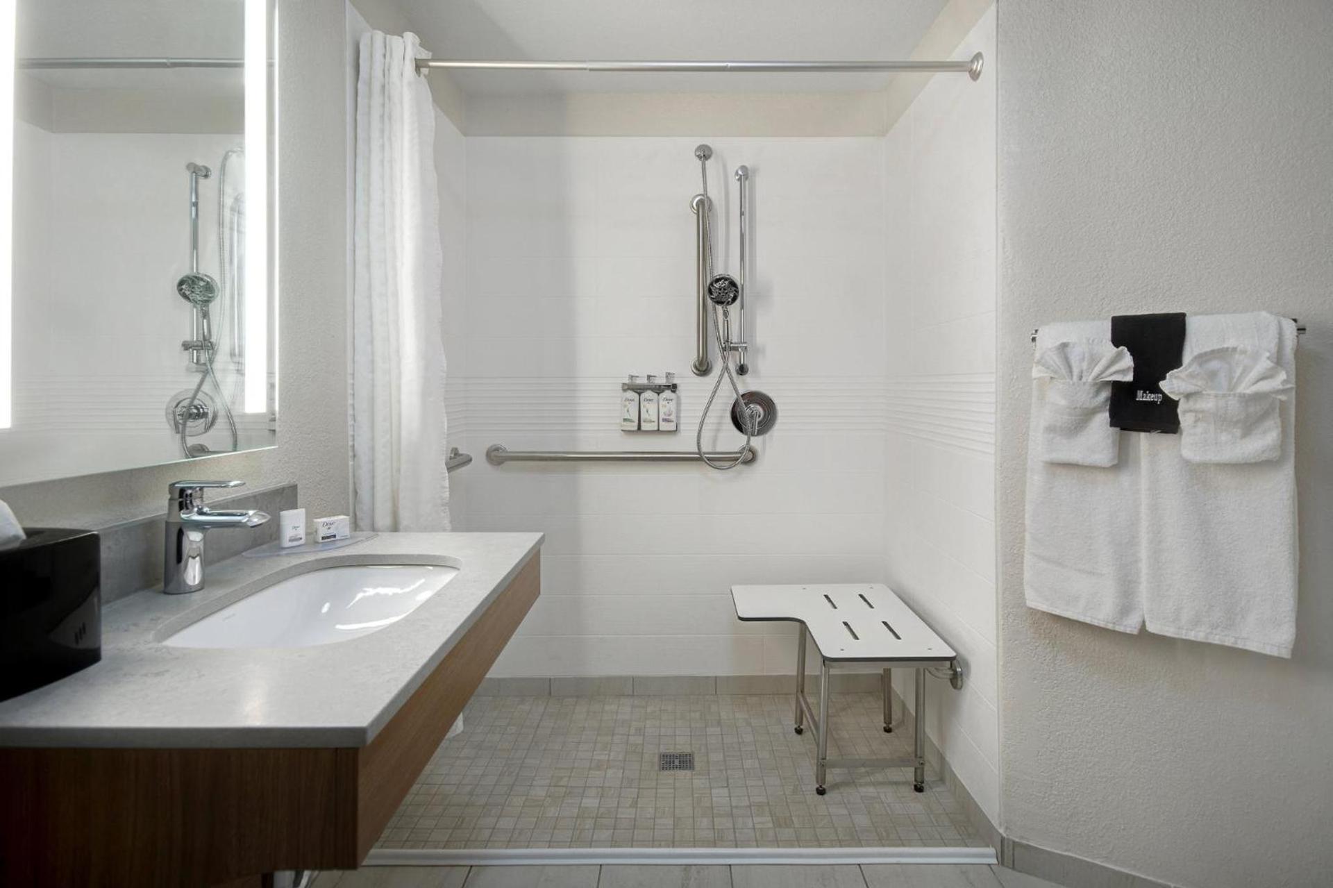Candlewood Suites Columbia-Fort Jackson by IHG photo 18