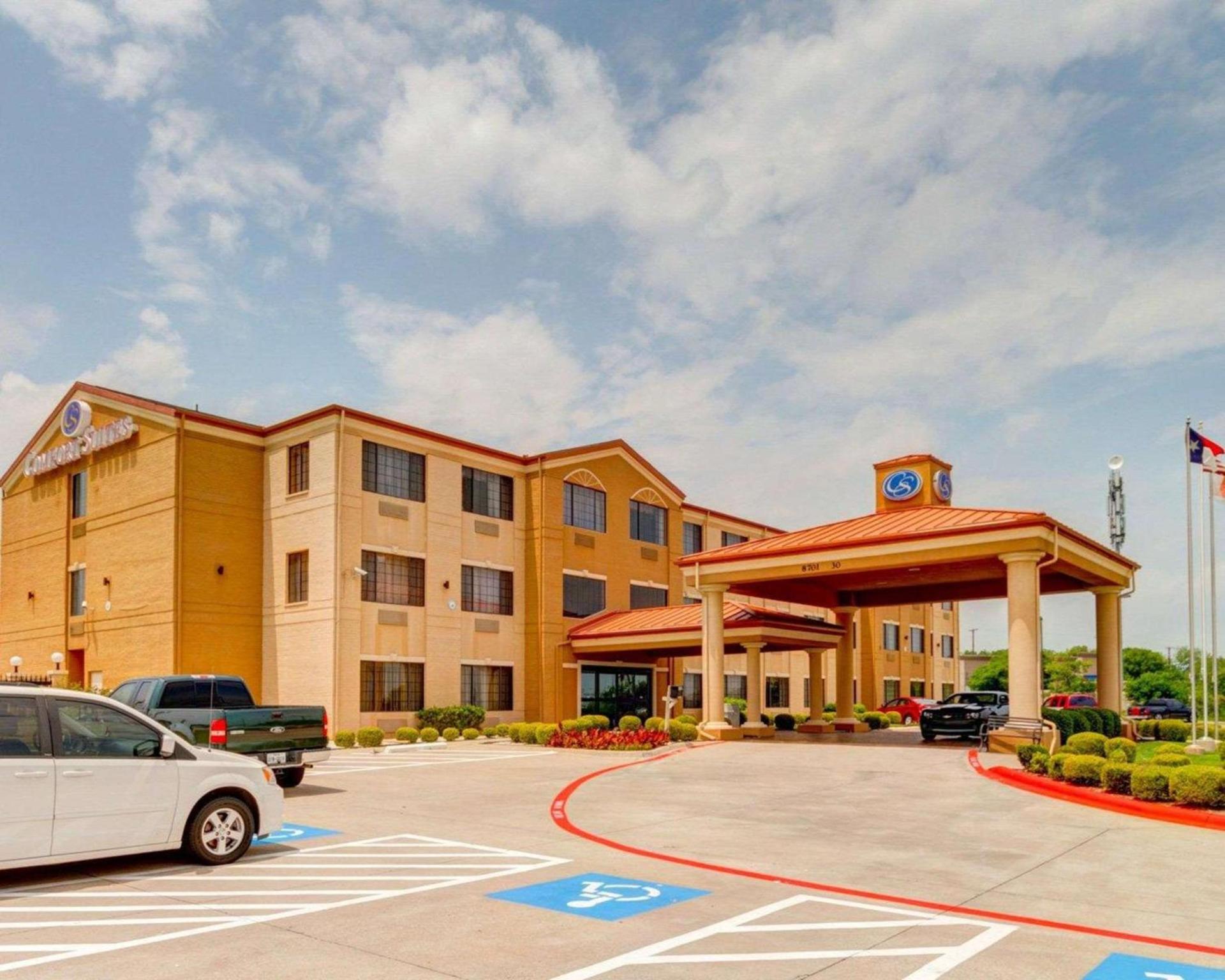Comfort Suites Lake Ray Hubbard photo 2