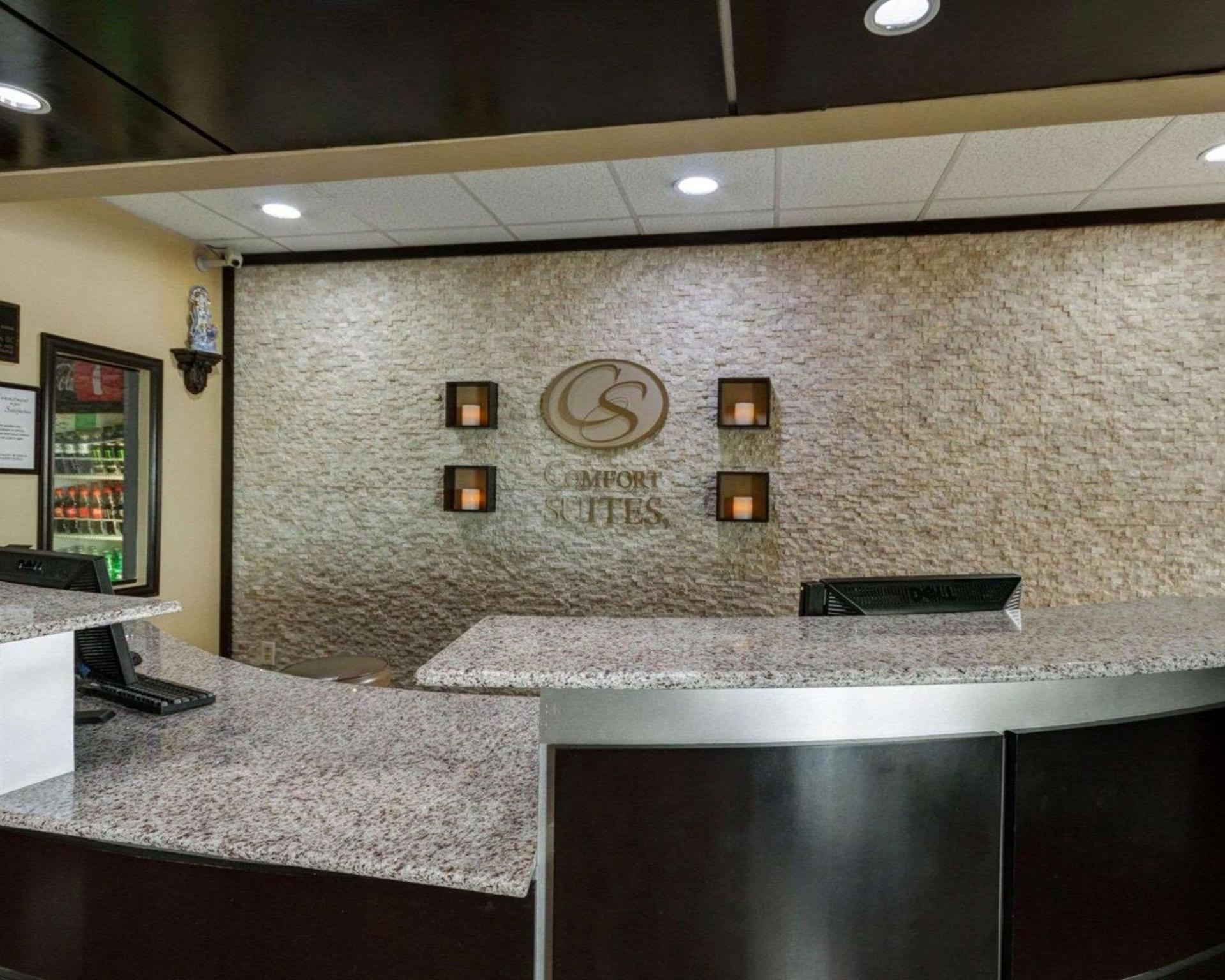 Comfort Suites Lake Ray Hubbard photo 9