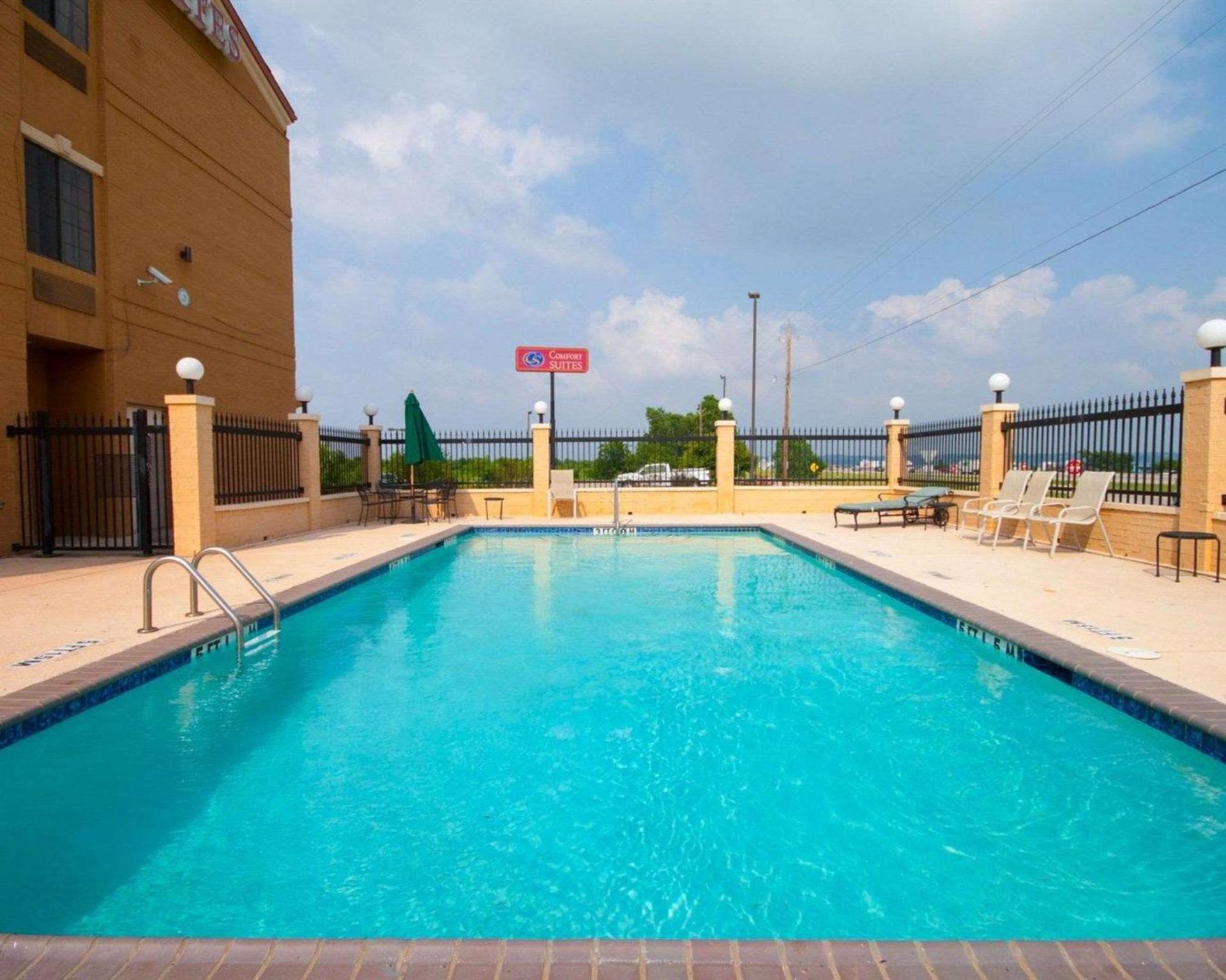 Comfort Suites Lake Ray Hubbard photo 34