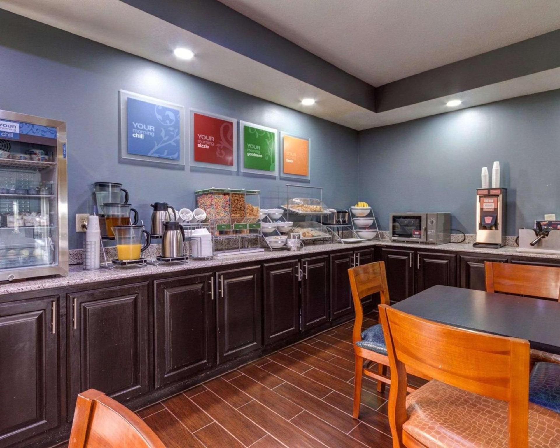 Comfort Suites Lake Ray Hubbard photo 44