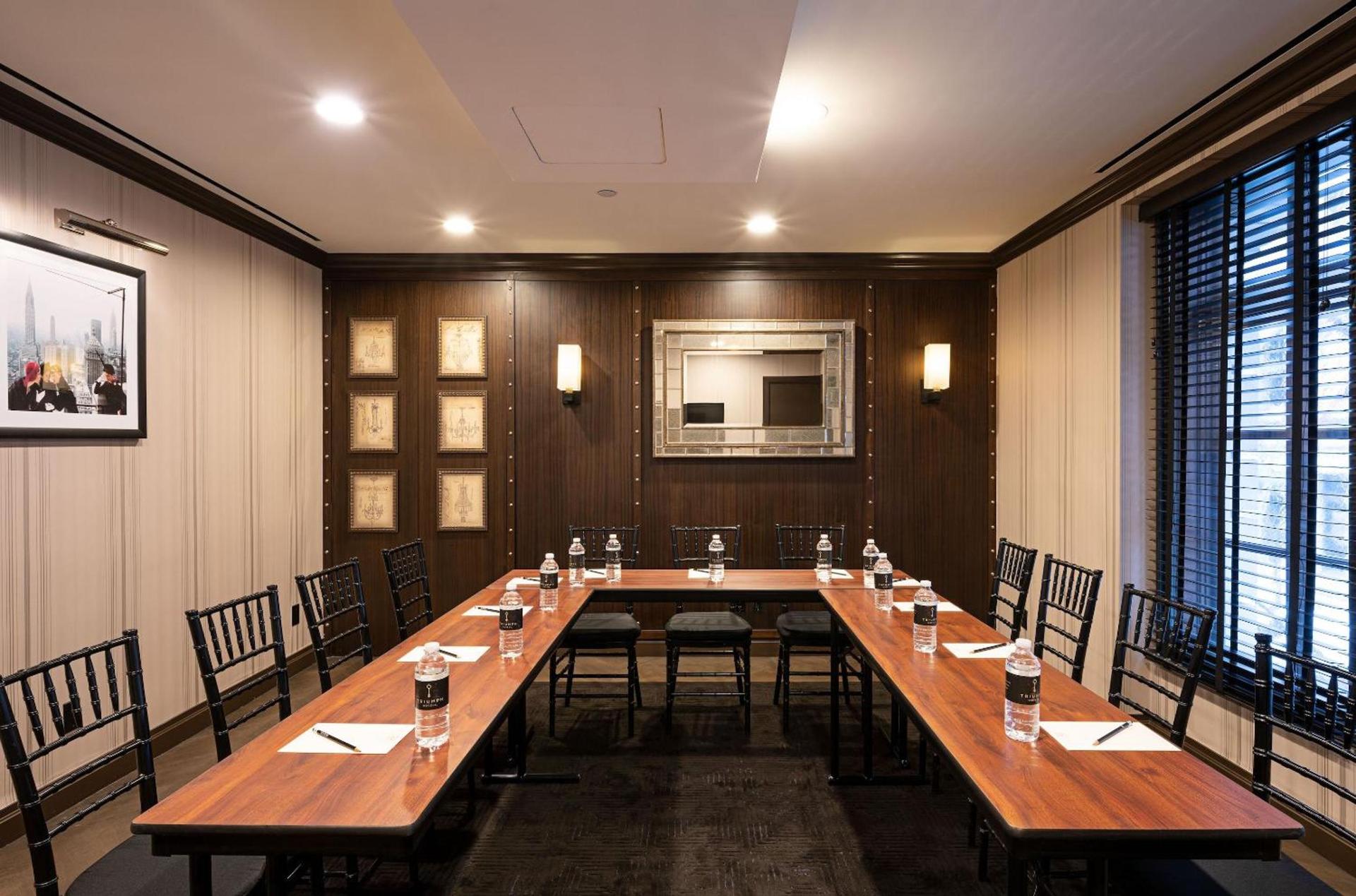 The Iroquois Times Square, a Small Luxury Hotel photo 34