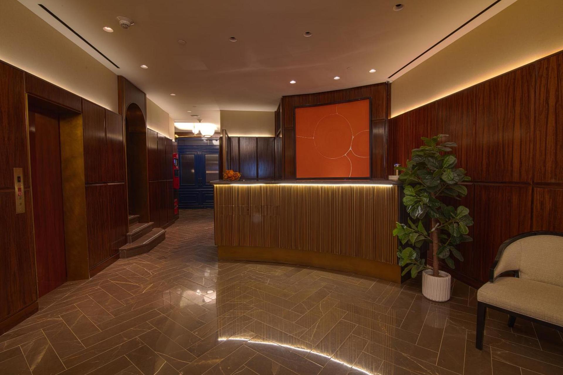 The Iroquois Times Square, a Small Luxury Hotel photo 12