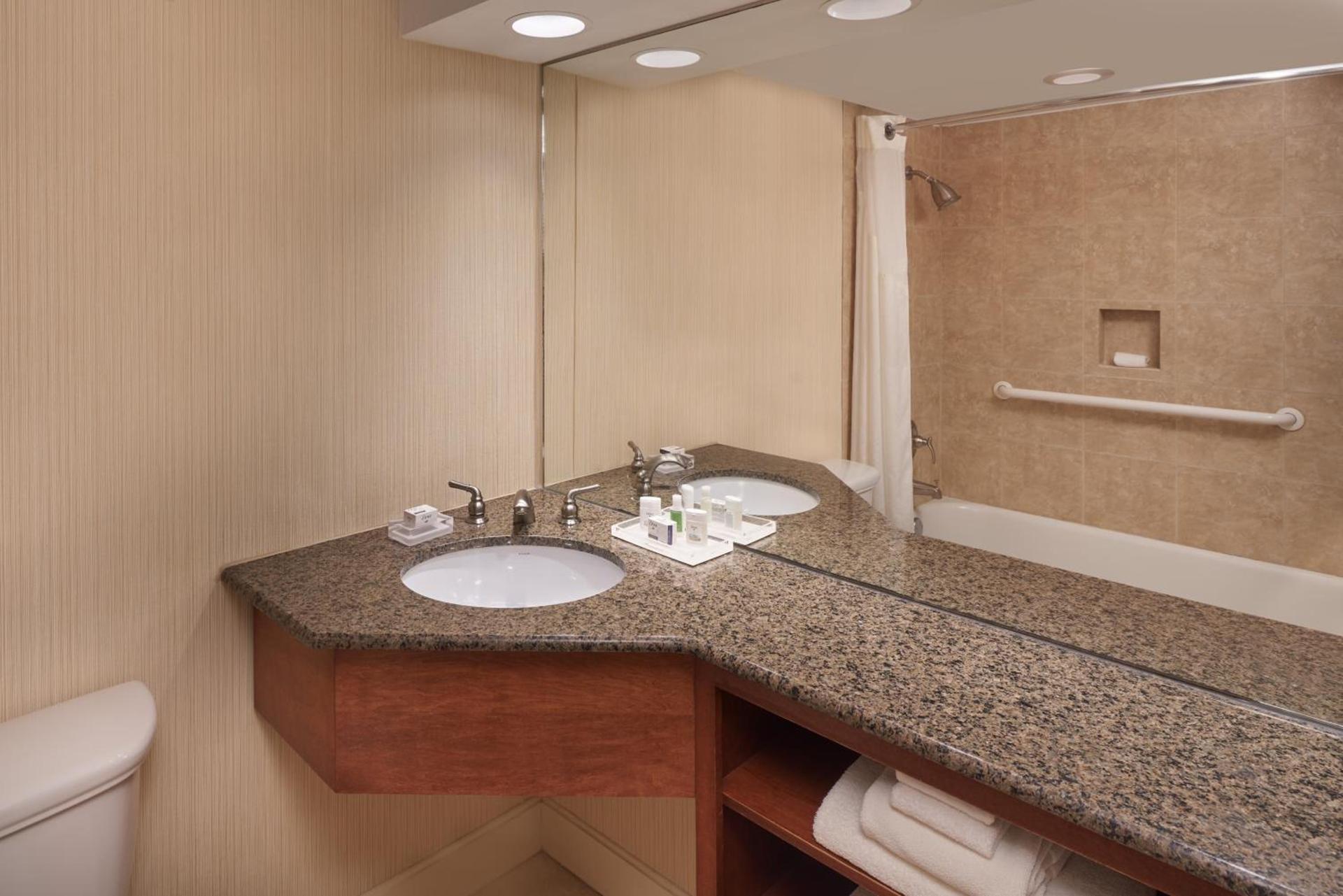 Wyndham Executive Center Columbia photo 3