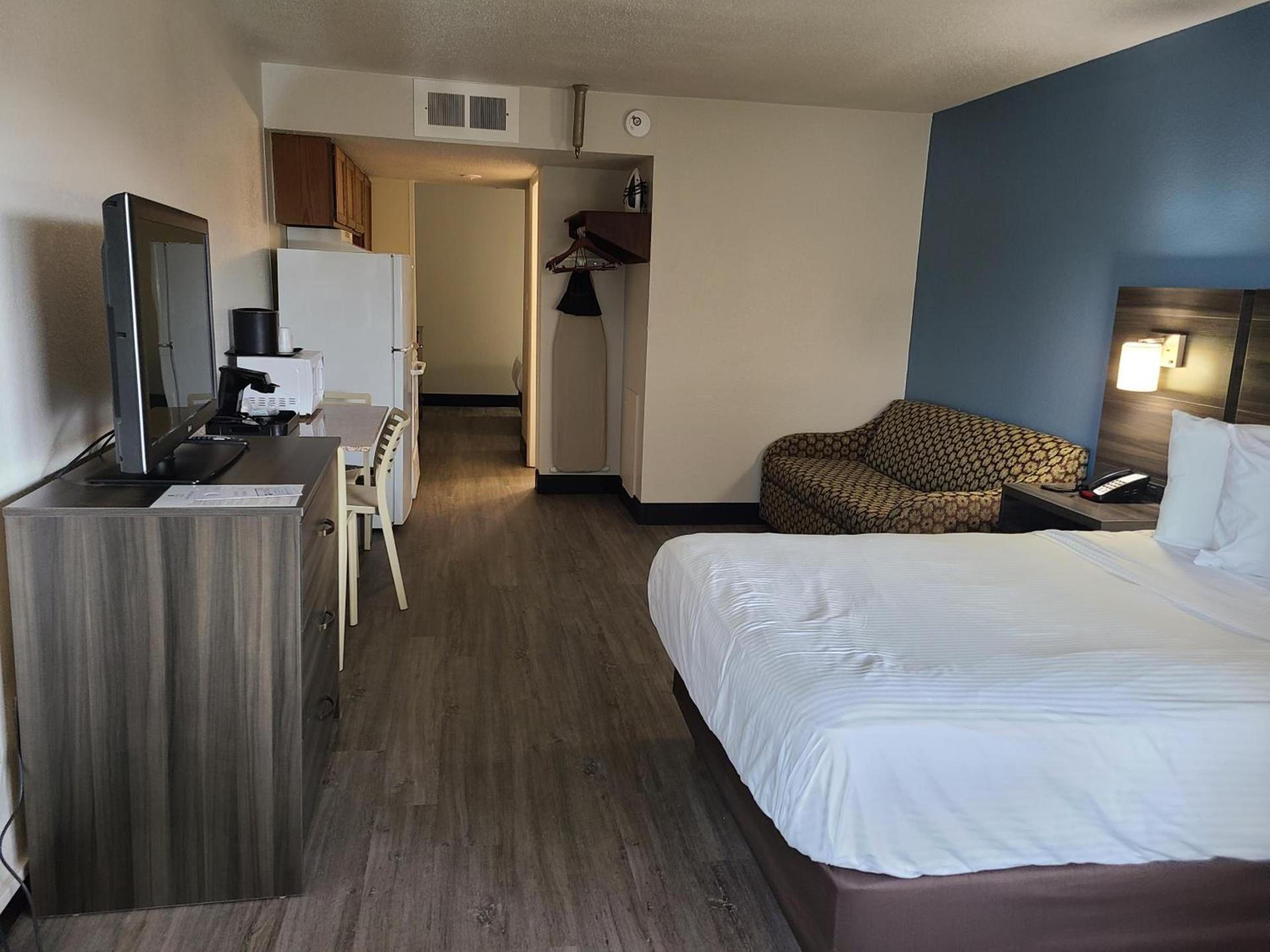 SureStay Hotel by Best Western Virginia Beach Royal Clipper photo 2
